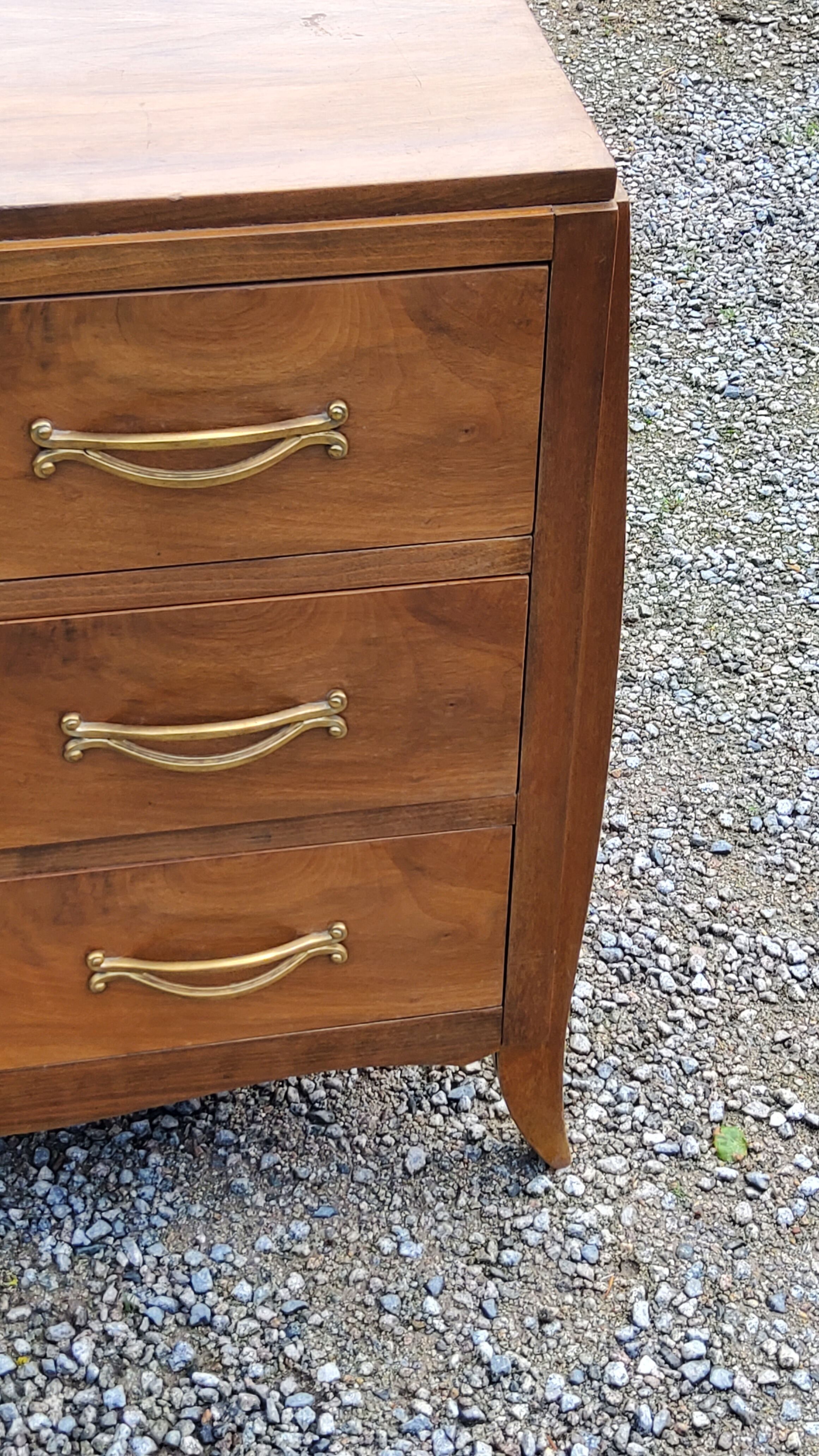 Chest of drawers from the 40s/50s in golden blond walnut 3 drawers feet compass
