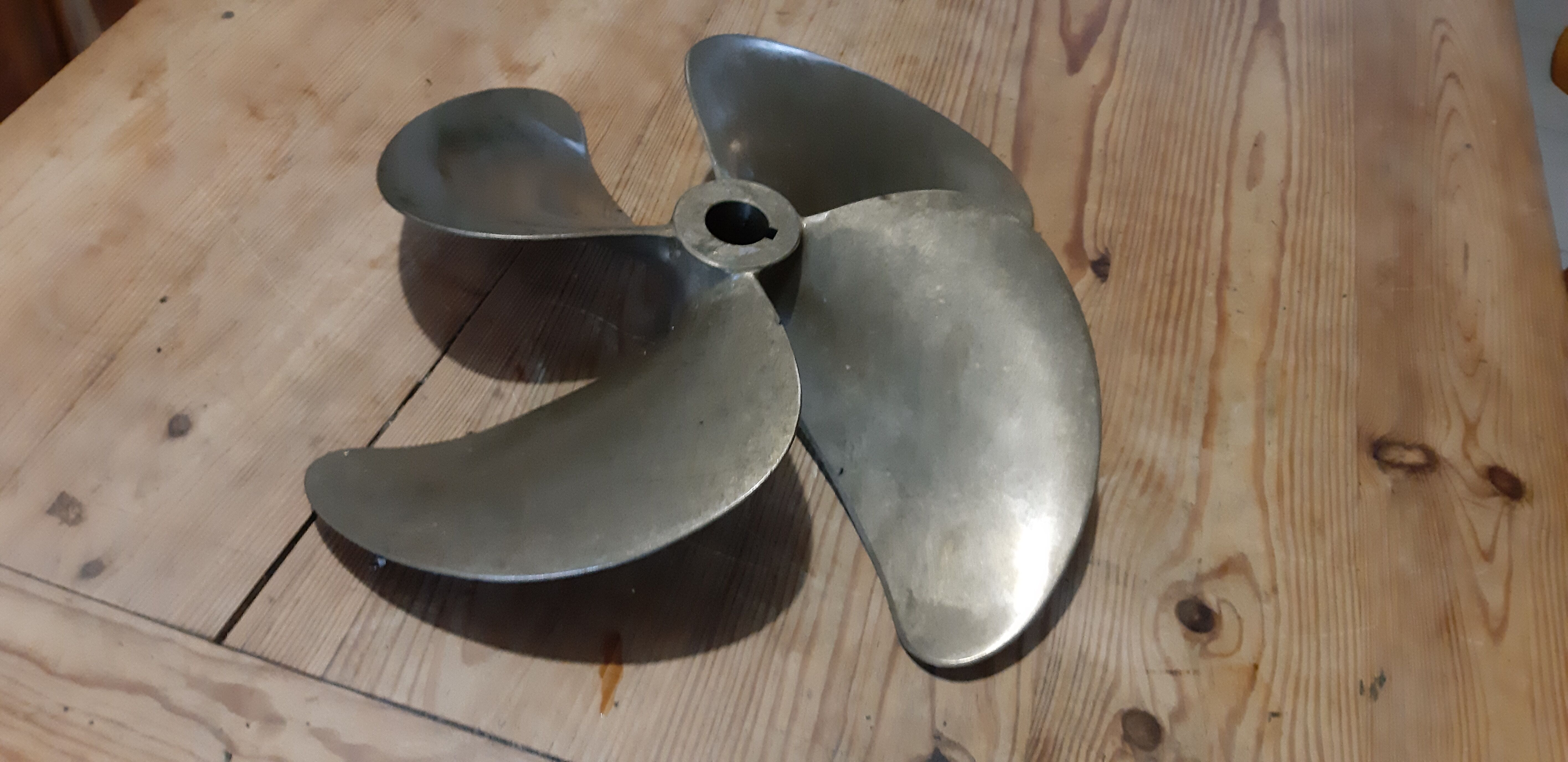 Radice bronze boat propeller