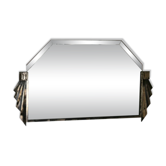 Bevelled mirror from the Art Deco period and style, 1930-40.
