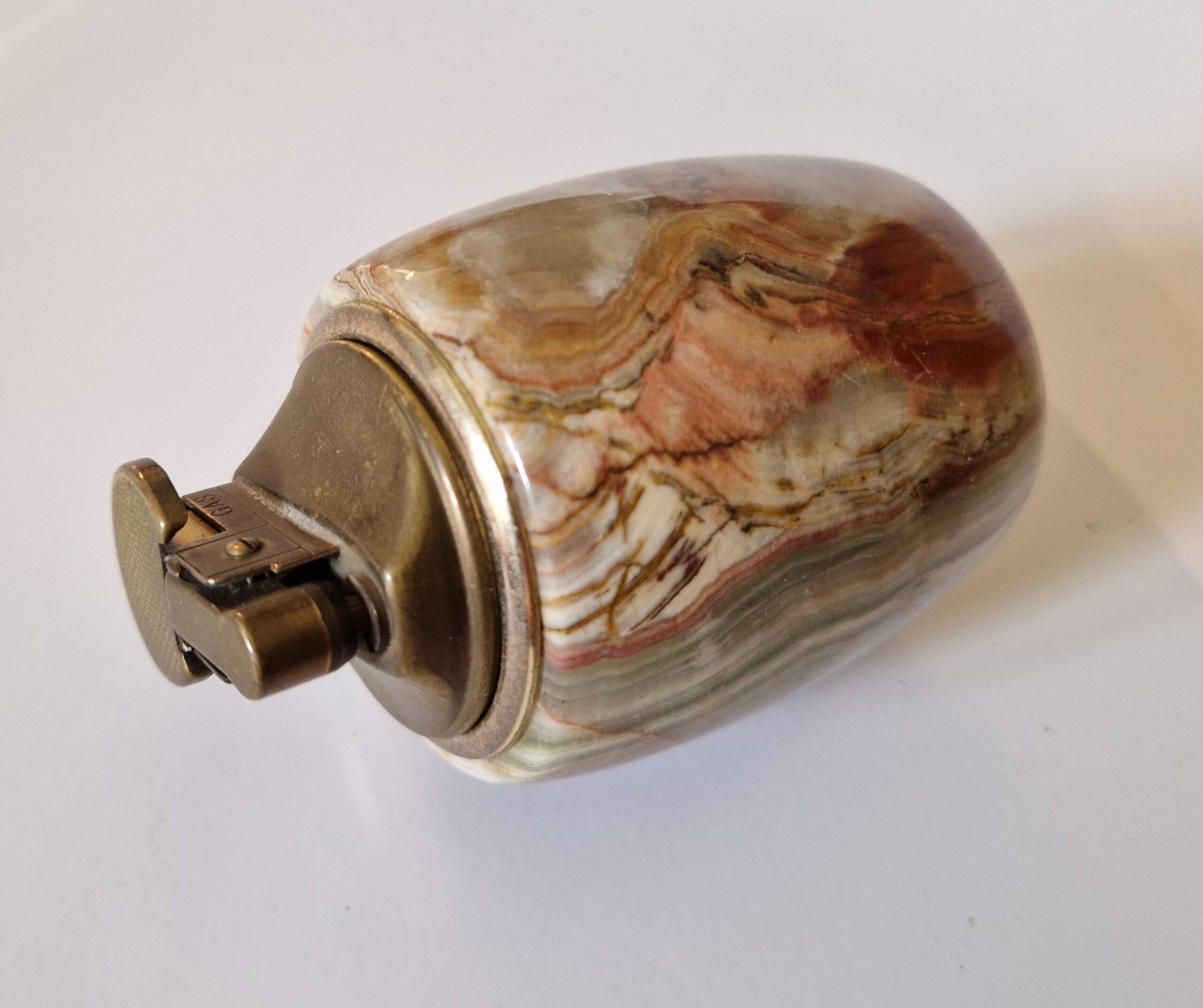 Onyx table lighter 1950