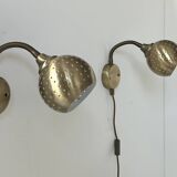 Paire d’appliques vintage orientable , laiton perforé, Suède 1960