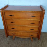 Commode années 50 60 quatre tiroirs pieds compas