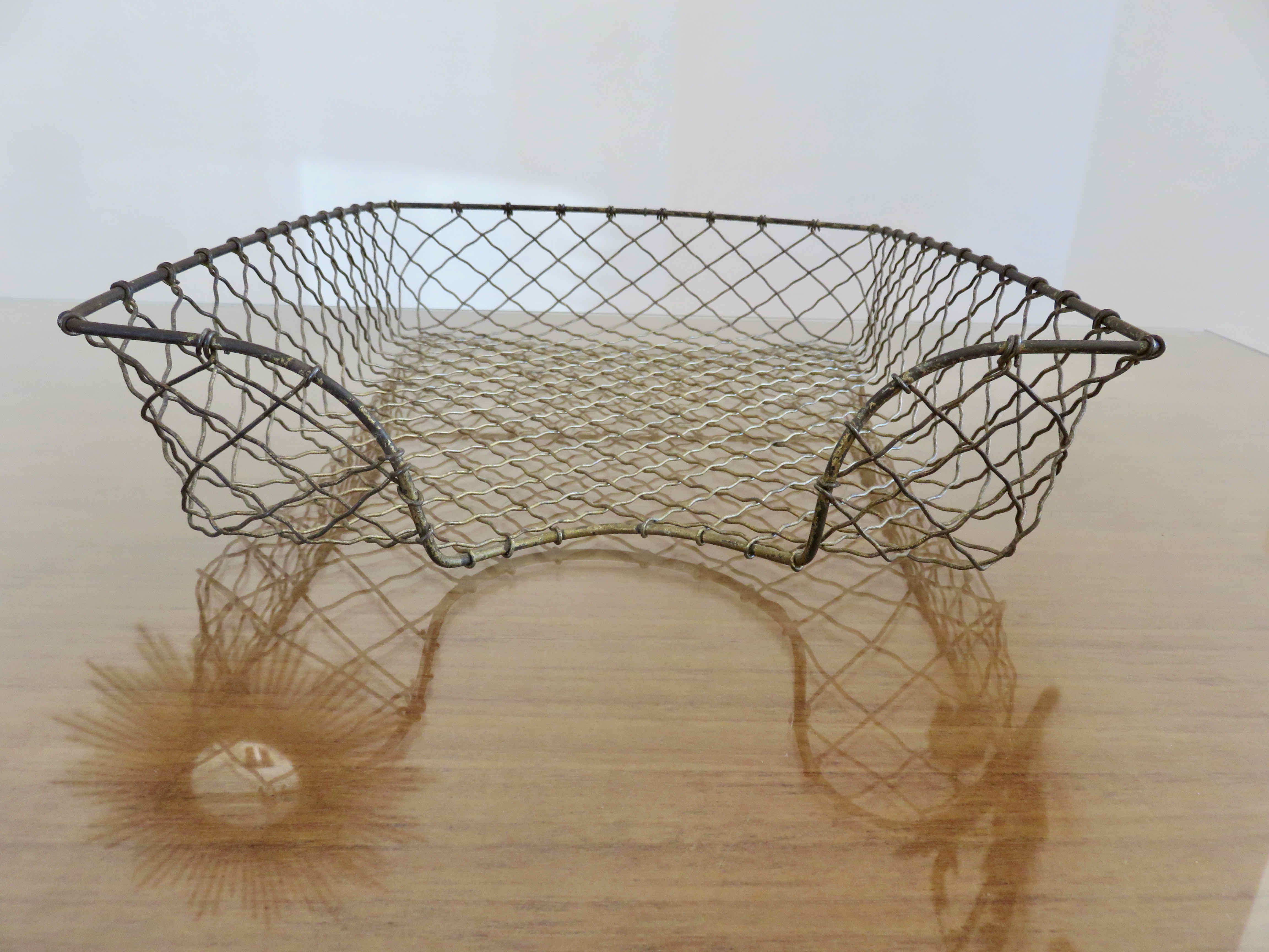 Corrugated wire office mail basket 30s 40s