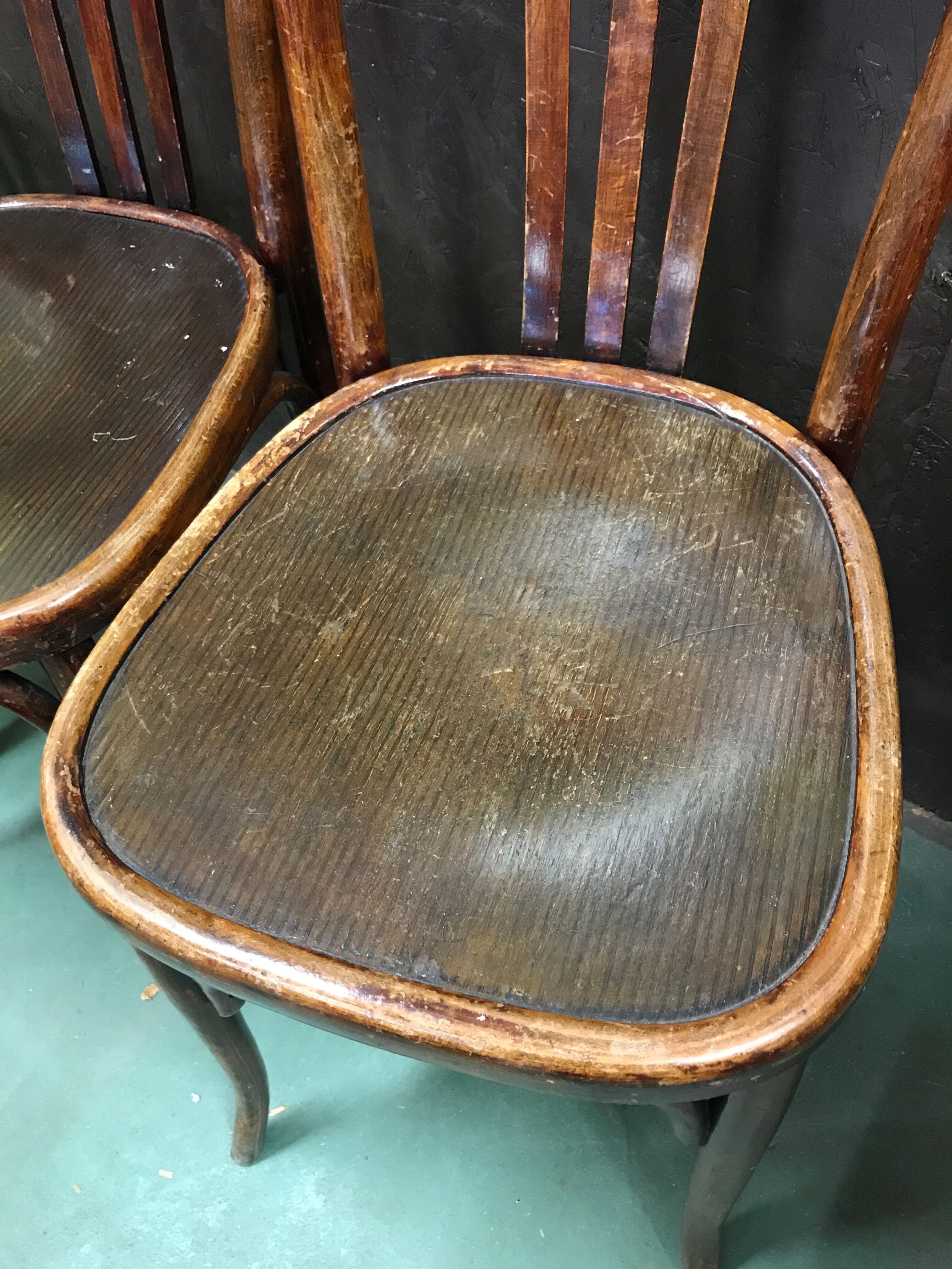 Lot of 4 Thonet style bistro chairs