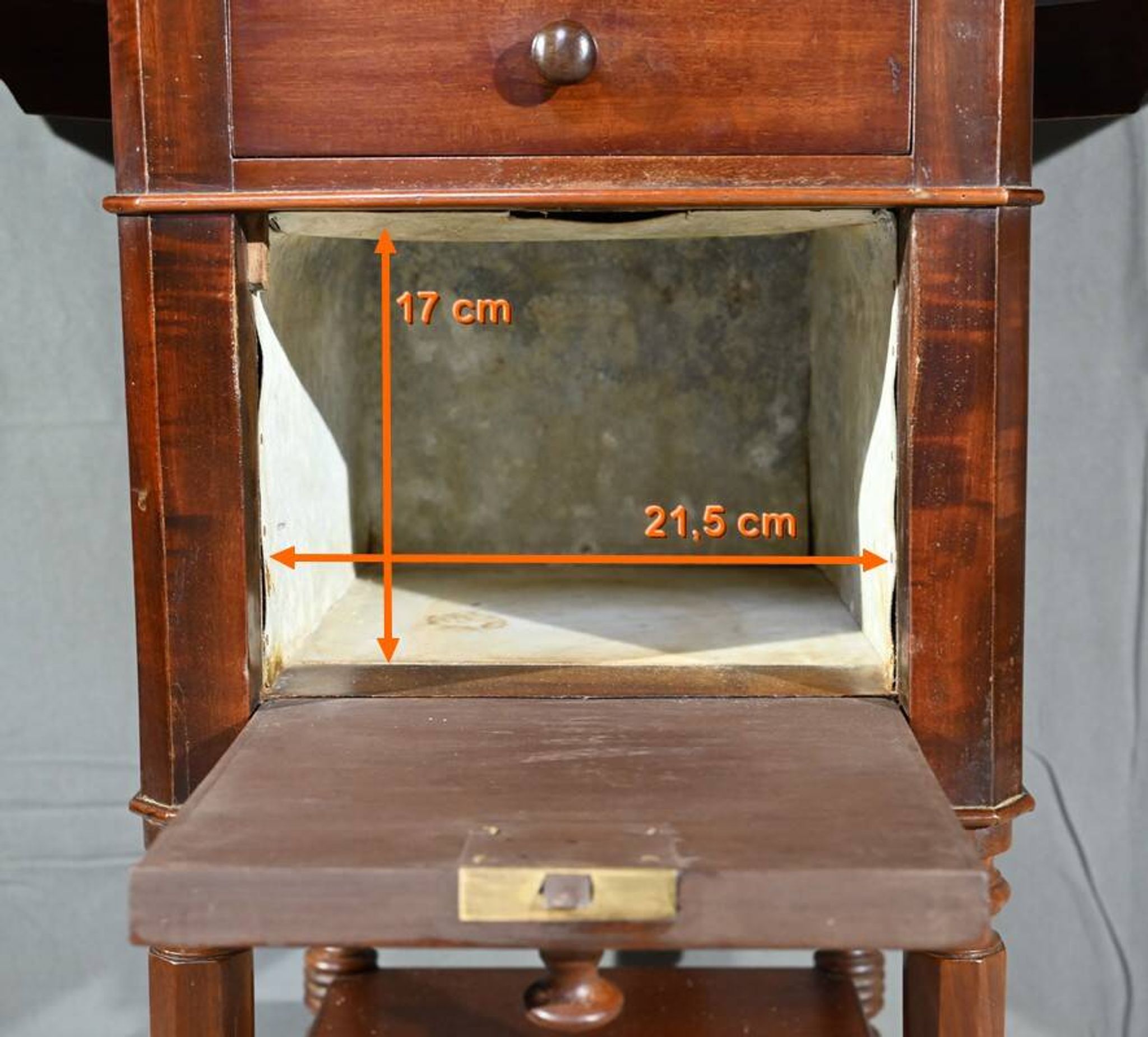 Petite table à volets en acajou, maison lemarchand, a. lemoine – milieu xixe