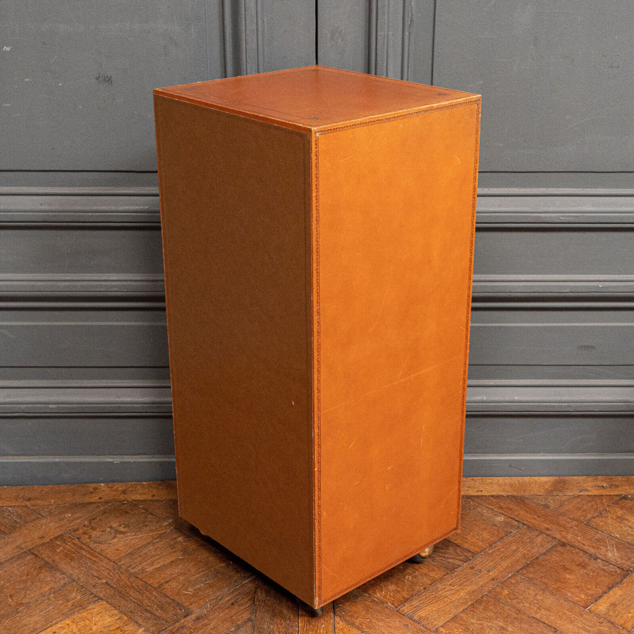Furniture Cardboard chiffonnier leather patina fawn struck with iron 5 drawers