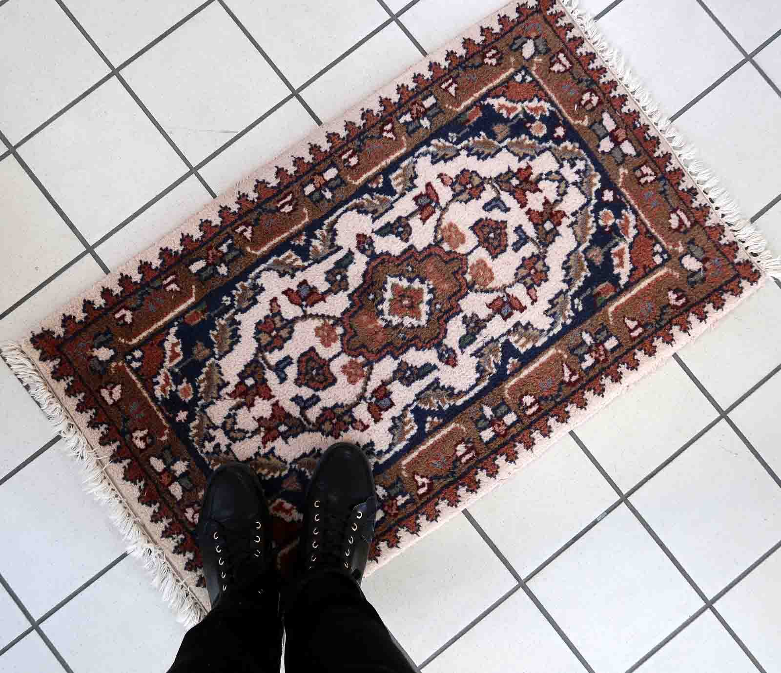 Vintage persian carpet hamadan handmade 60cm x 97cm 1970s