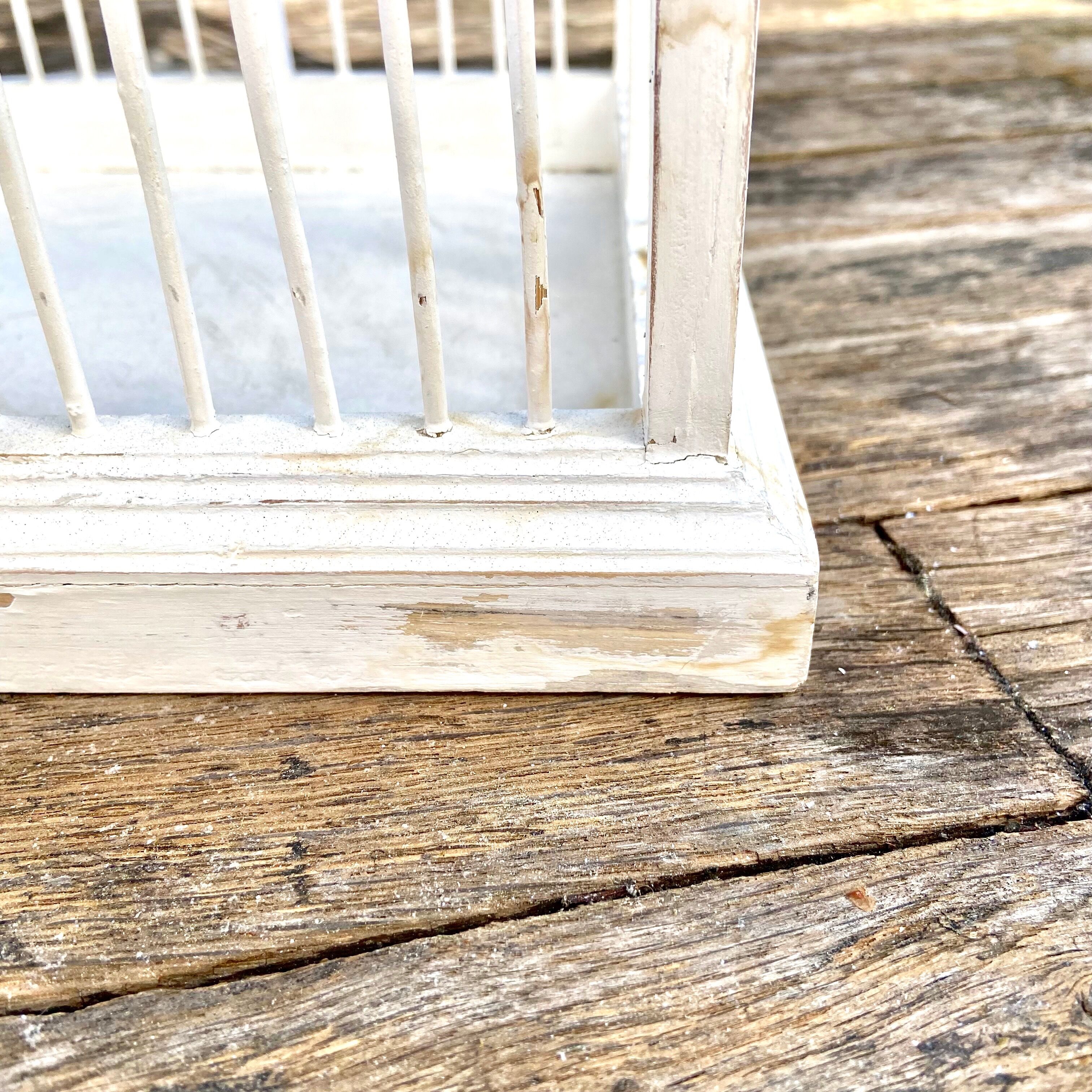 Cage en bois décorative
