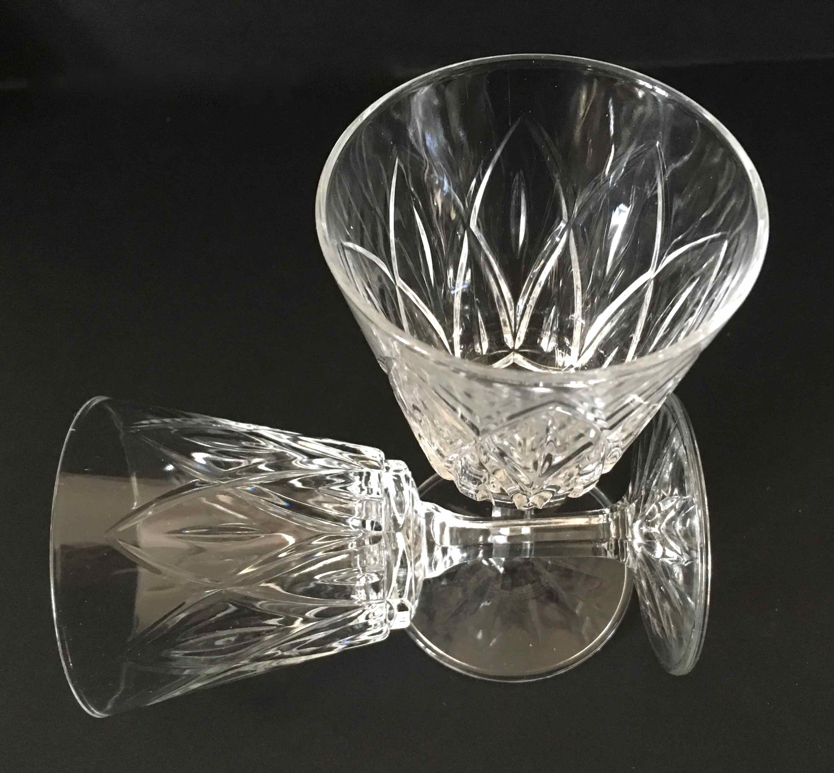 Set of 6 vintage wine glasses