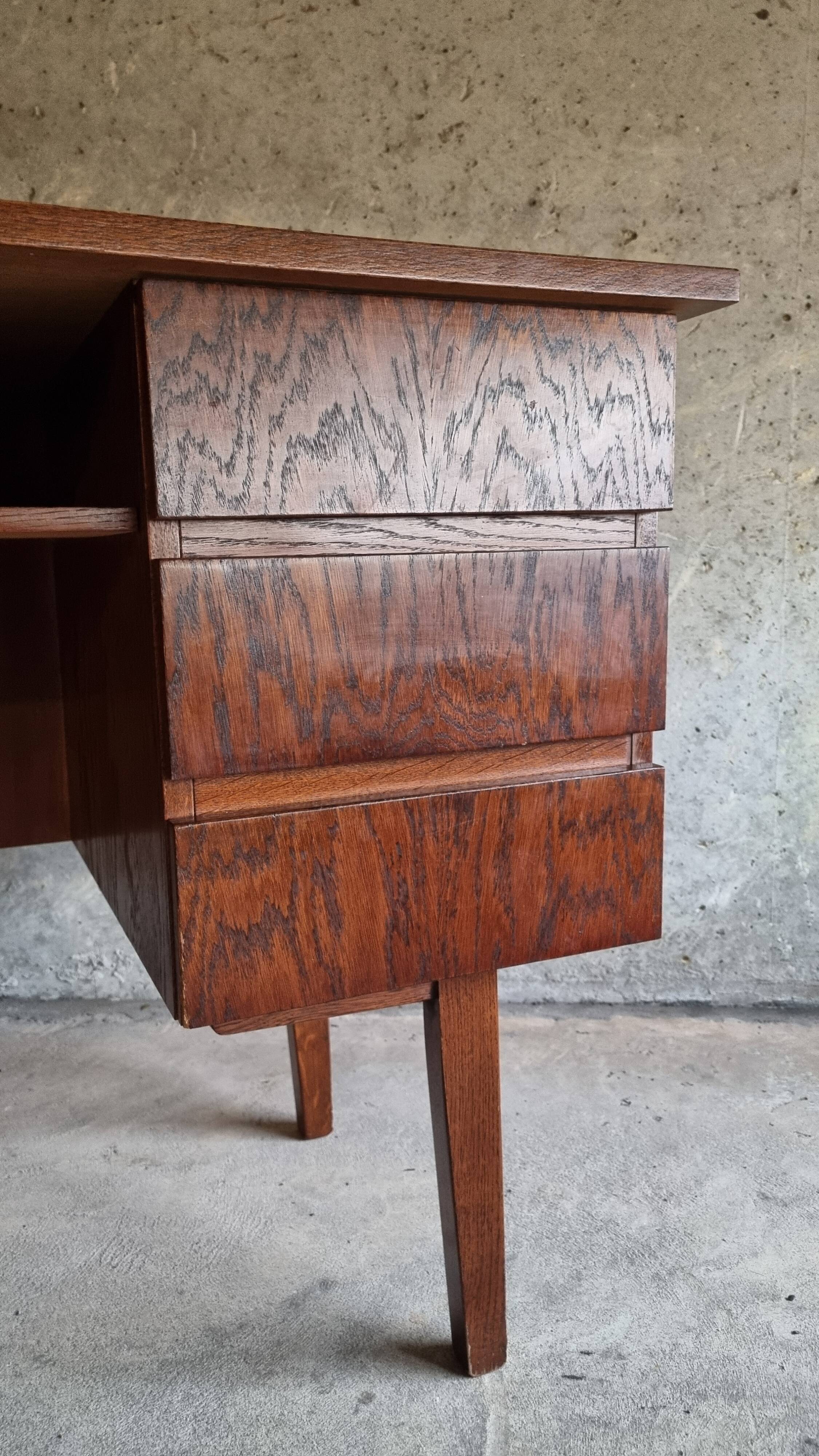 Bureau en placage de palissandre vintage