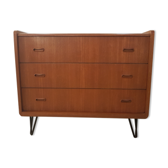 Scandinavian dresser