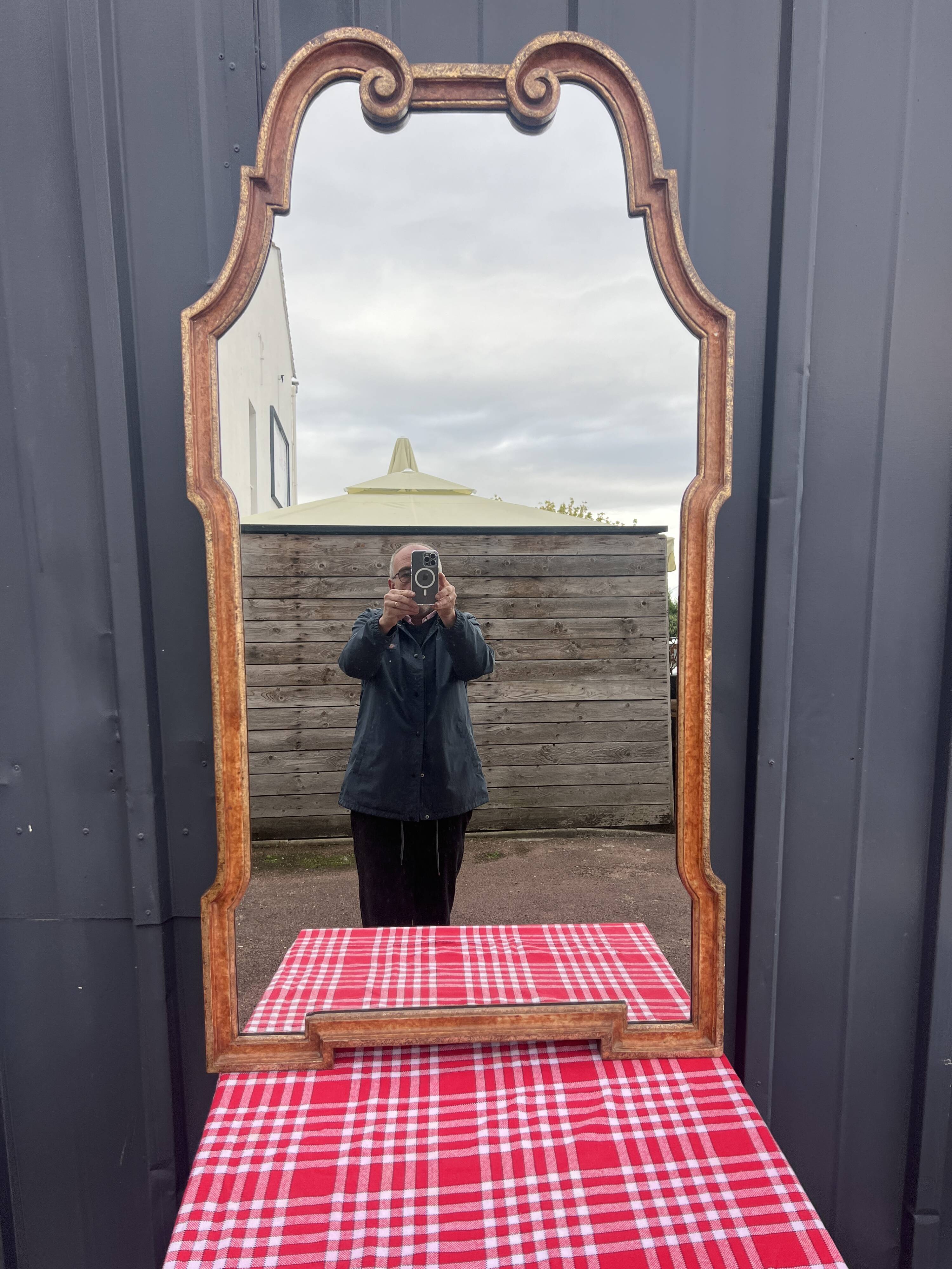 Wooden and stucco mirror, Dutch style