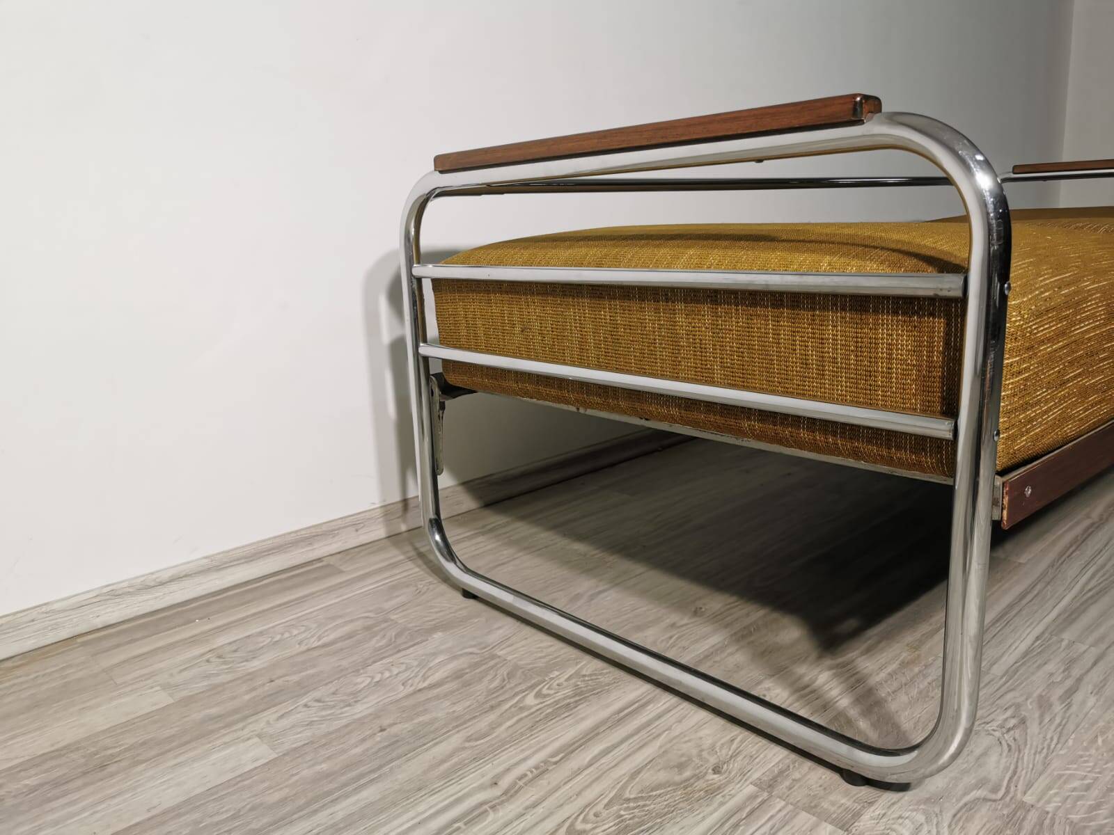 Bauhaus Chrome Sofa by Robert Slezak for Slezak Factories, 1930s