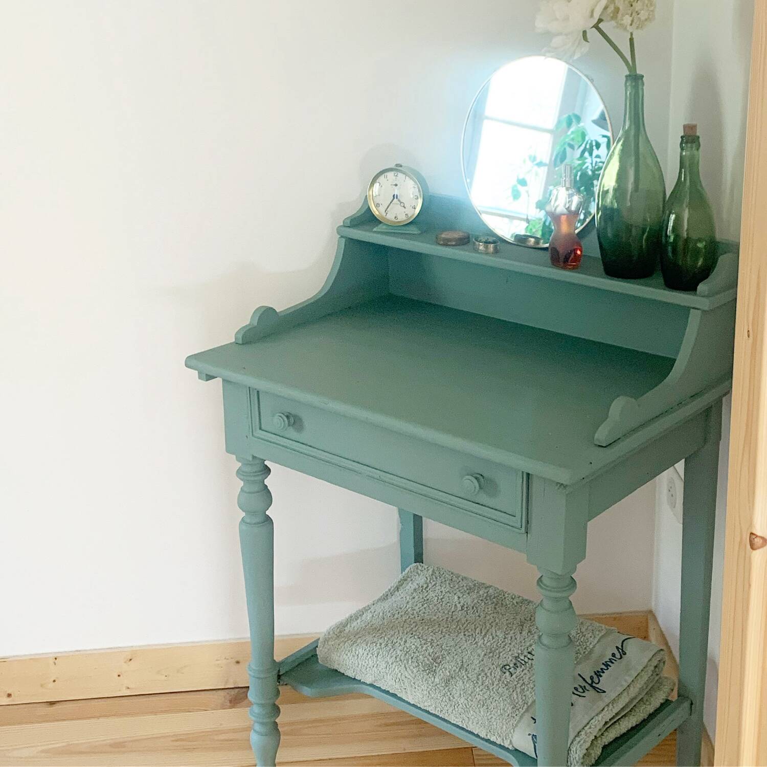 Vintage painted wood dressing table