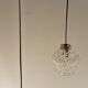 Suspension à deux lumières en cascade laiton doré  et verres moulés