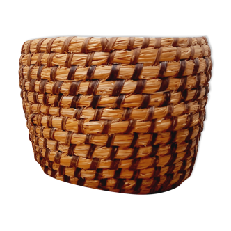 Braided straw pot cover