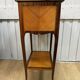 Petite table d appoint de style Louis XV