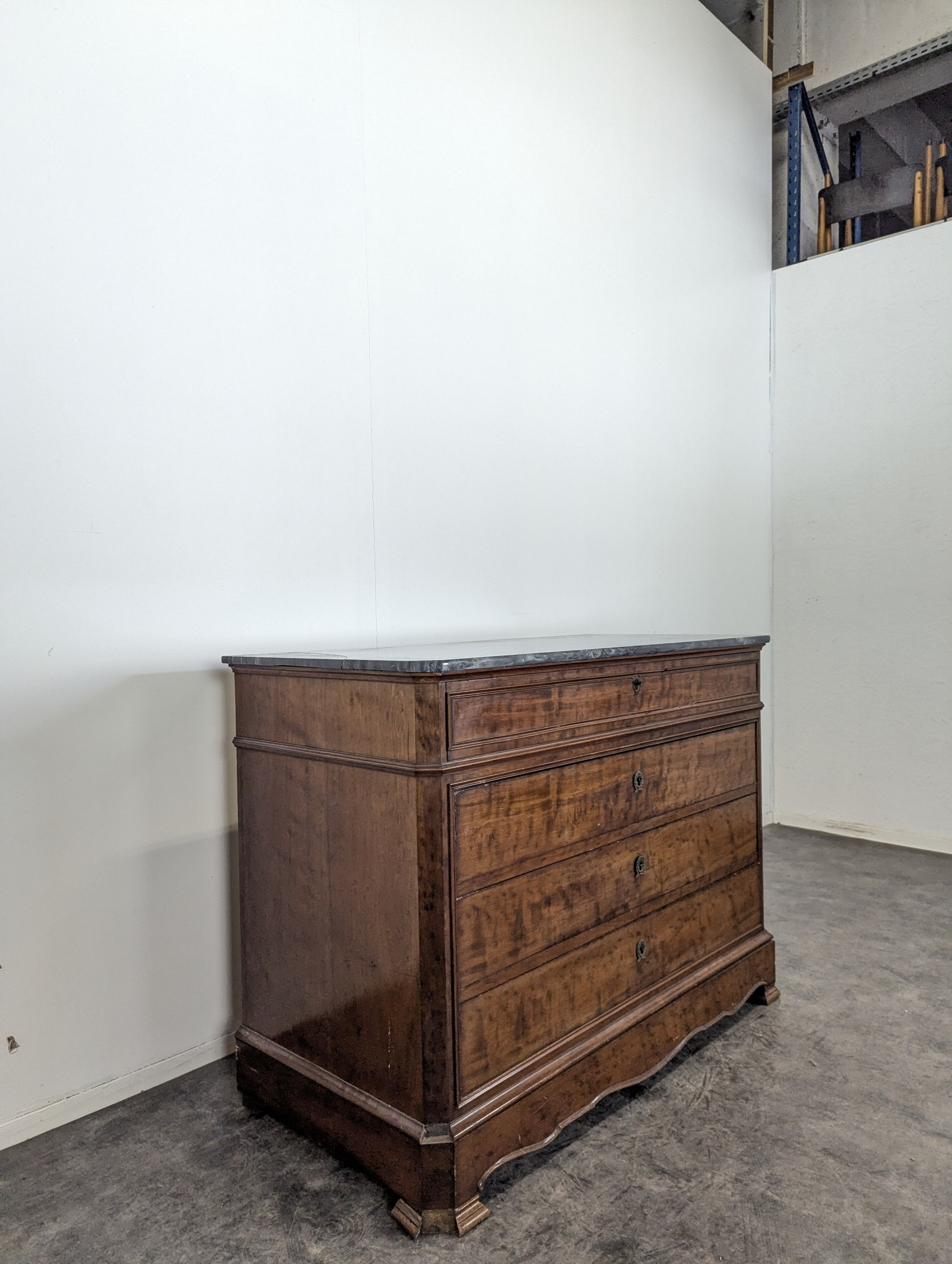 Period restoration mahogany chest of drawers
