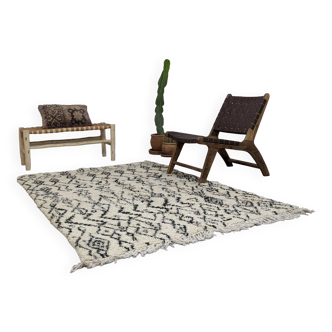 Moroccan Berber wool rug 222 x 142 cm
