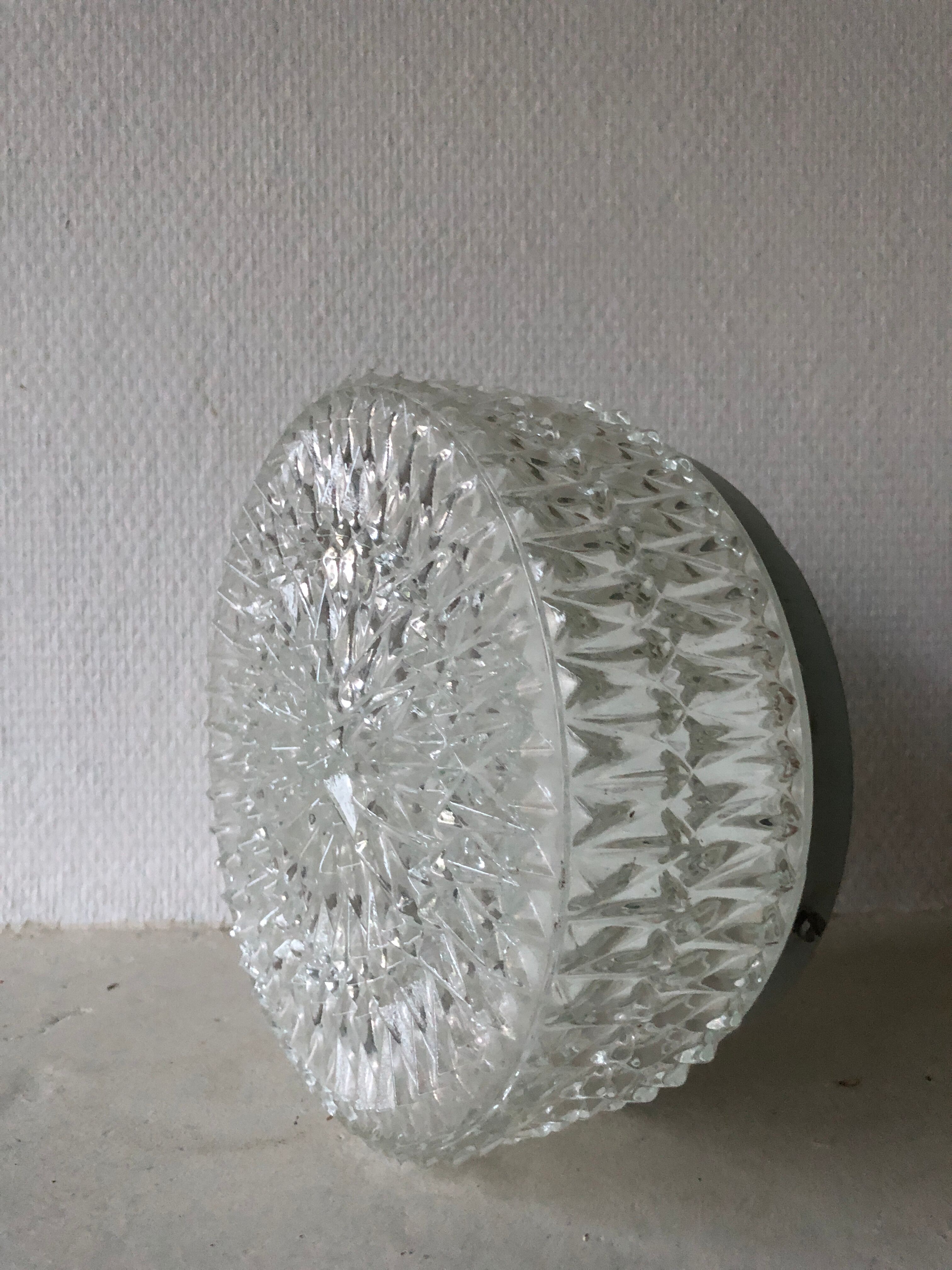 Plafonnier en verre vintage années 70