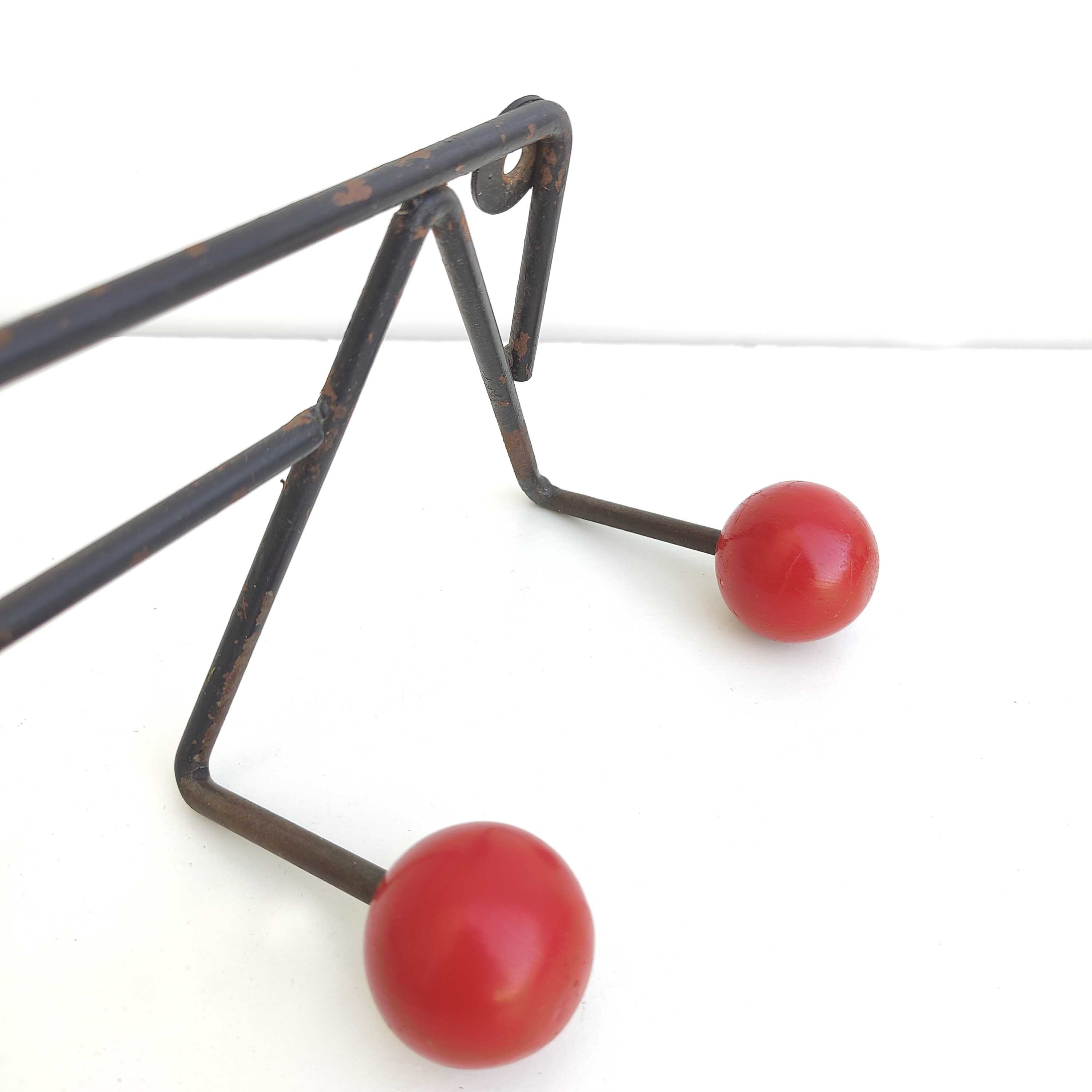 Coat rack Zig-Zag hooks balls red wood