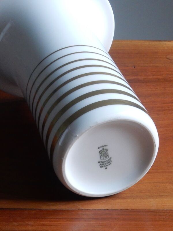 Vase en porcelaine blanc et or des années 60 / Schumann Arzberg Bavaria