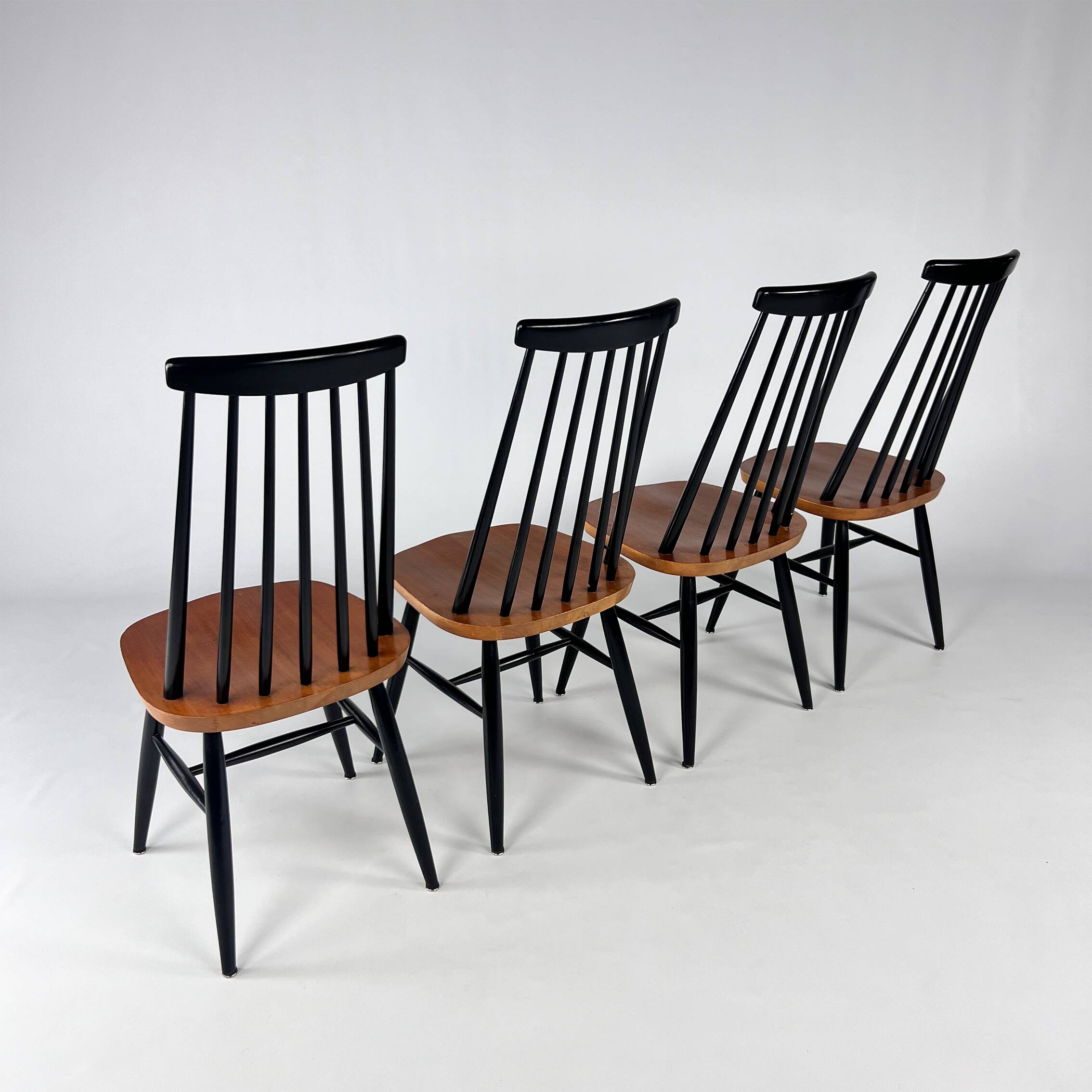 Set of 4 Fanett style Dining Chairs  1960s
