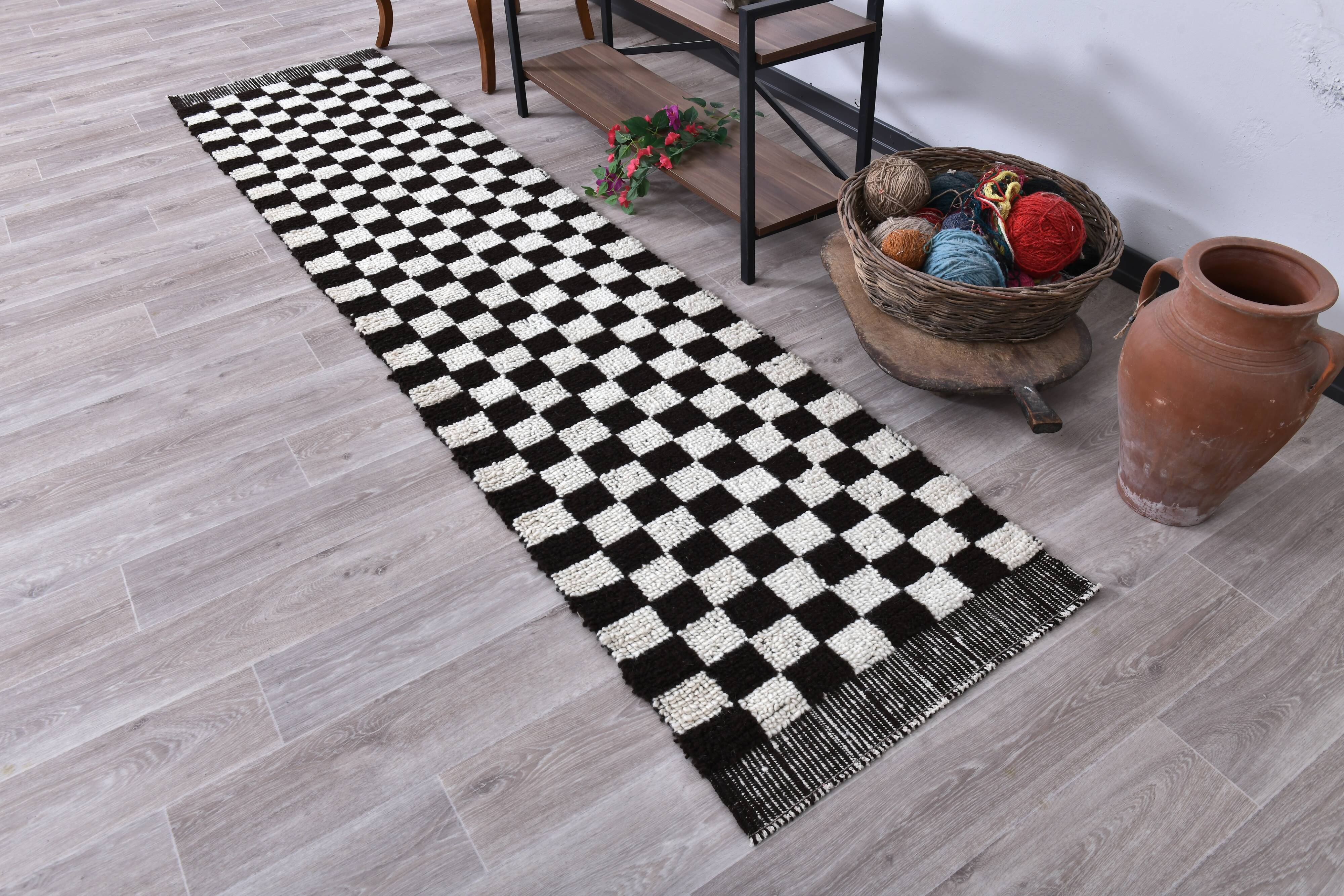 2x10 Checkered Moroccan Runner Rug 70x302Cm SK 242433