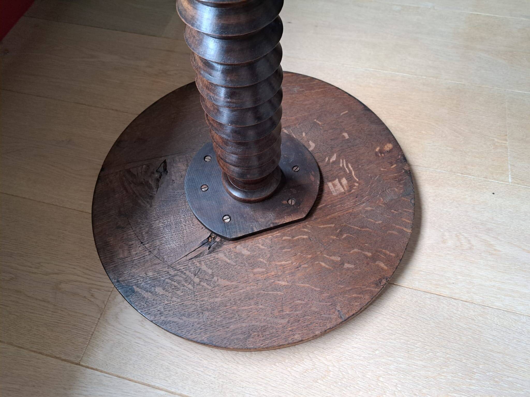 Guéridon around 1940