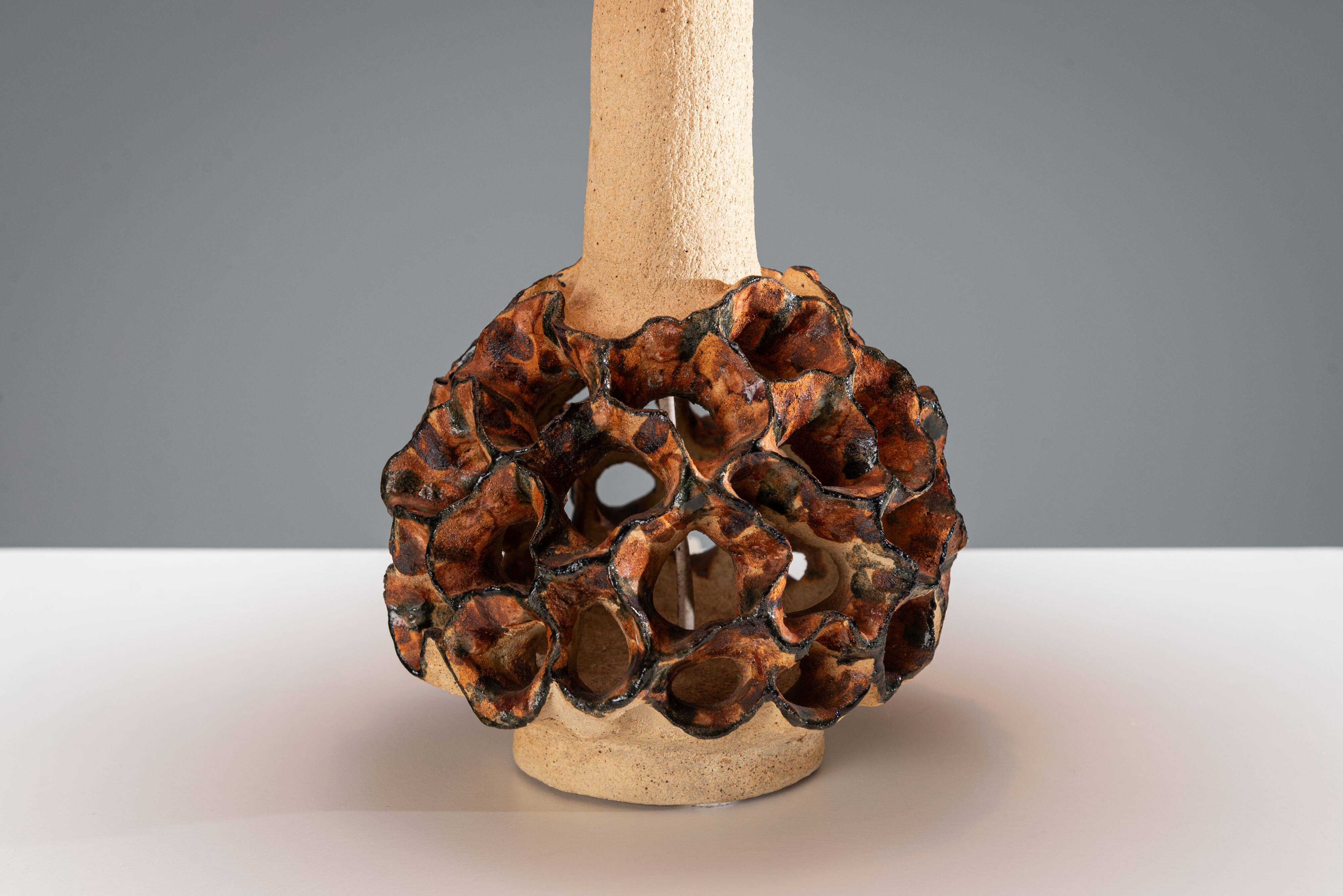 Ceramic decorated table lamp