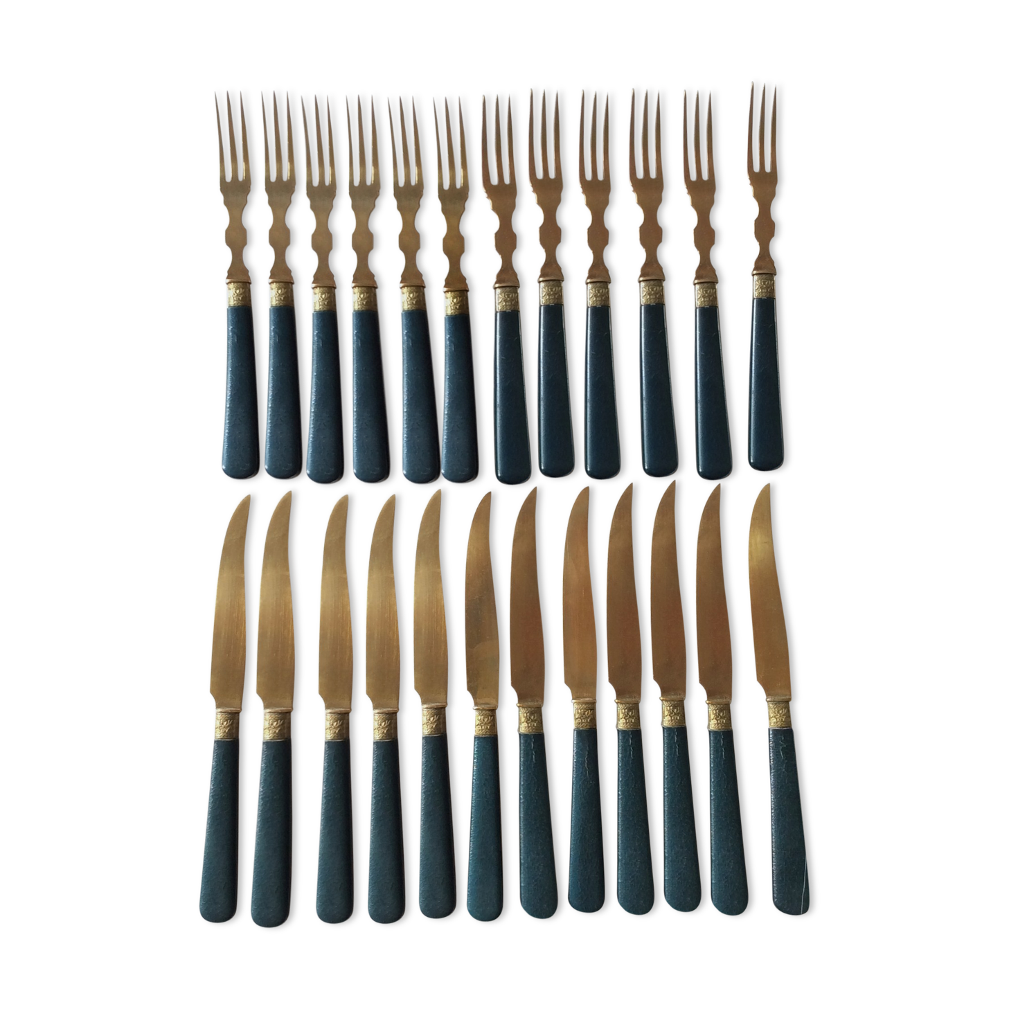 24-piece golden dessert cutlery set