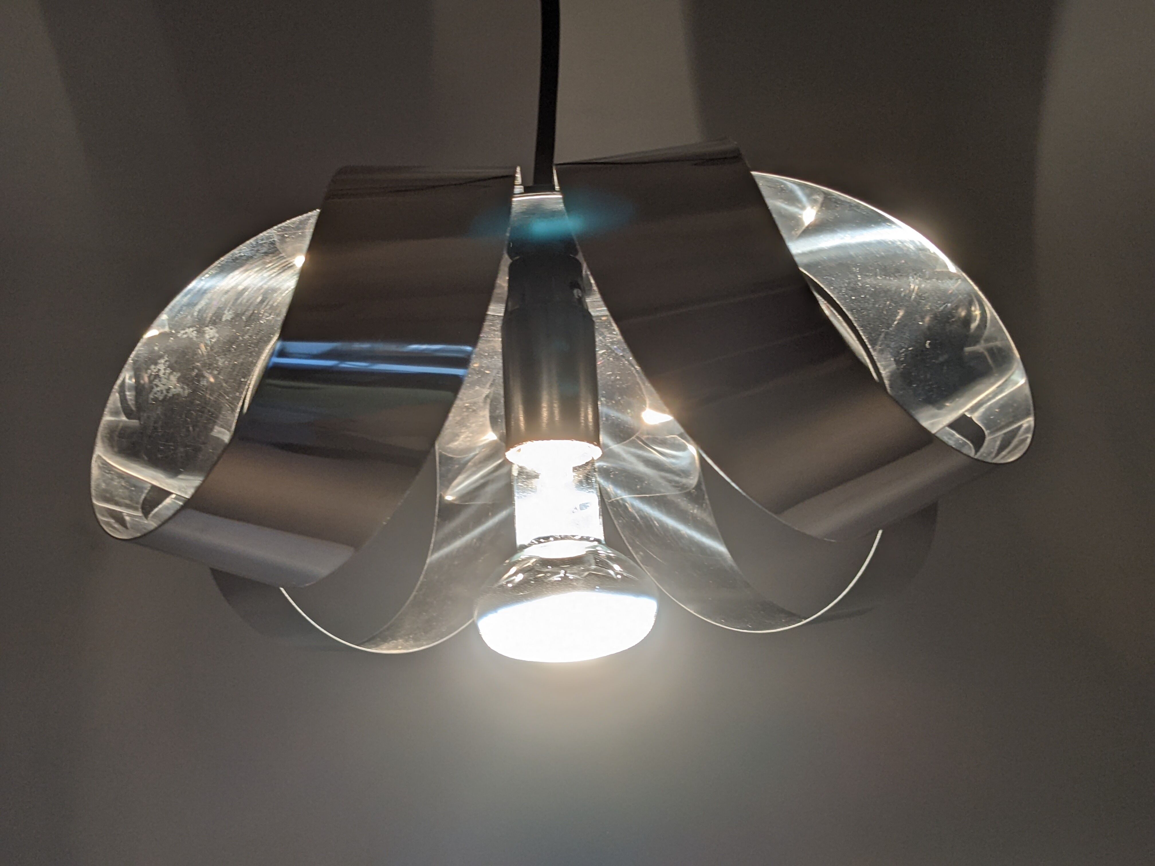 Space Age suspension from the 60s/70s