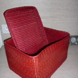 Boite en osier tressé rose-rouge