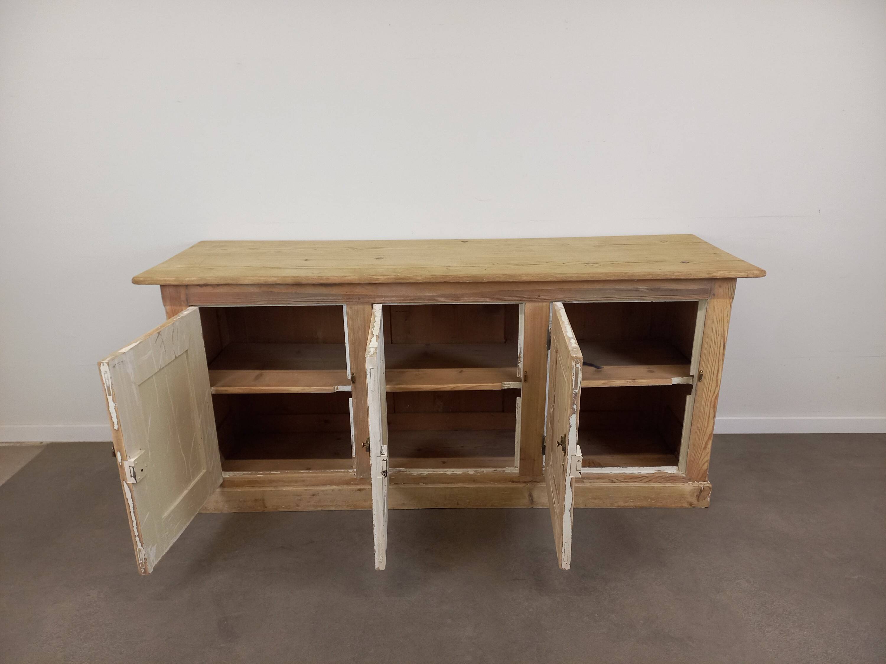 Rustic 3-door sideboard