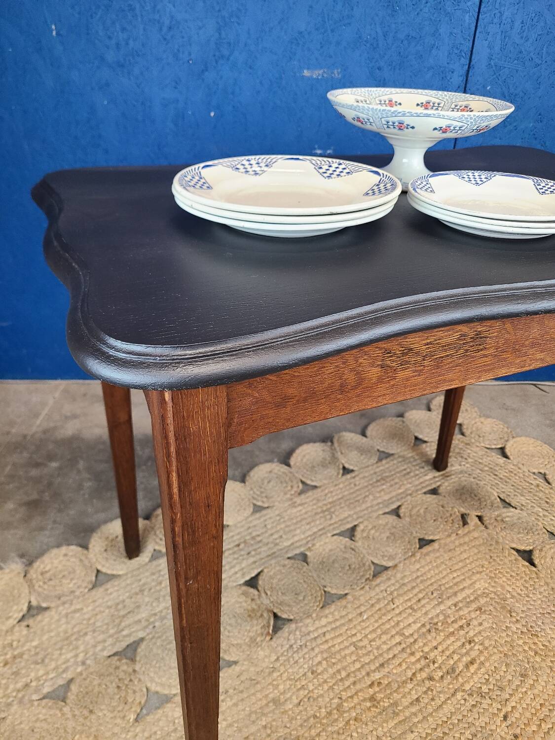 Vintage art deco table 1930 in solid wood