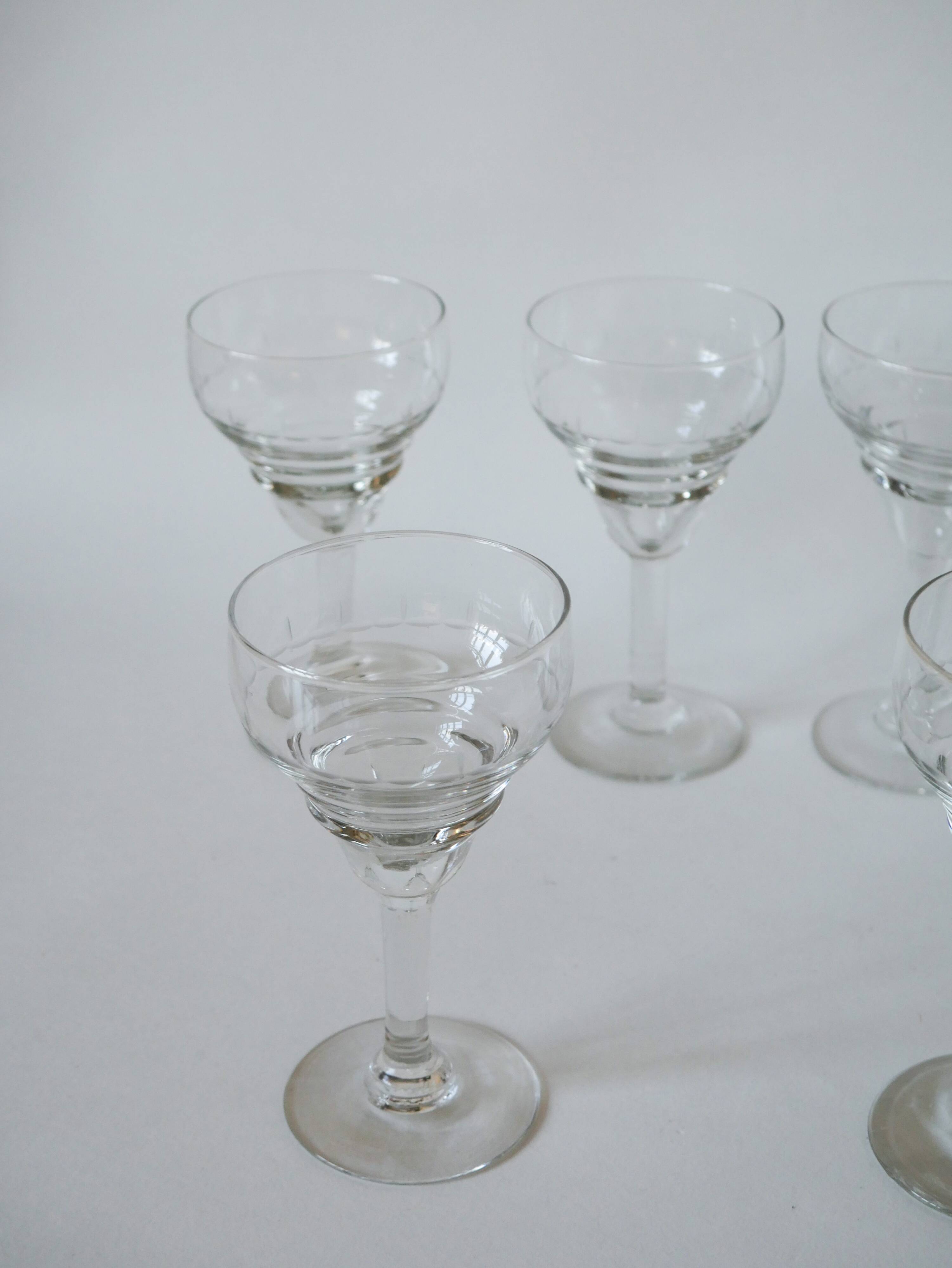 set of 7 large crystal wine glasses engraved 1940 15 x 8 cm