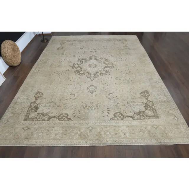 1960s Persian Handmade Wool Cotton Beige Oversized Area Rug 292x381