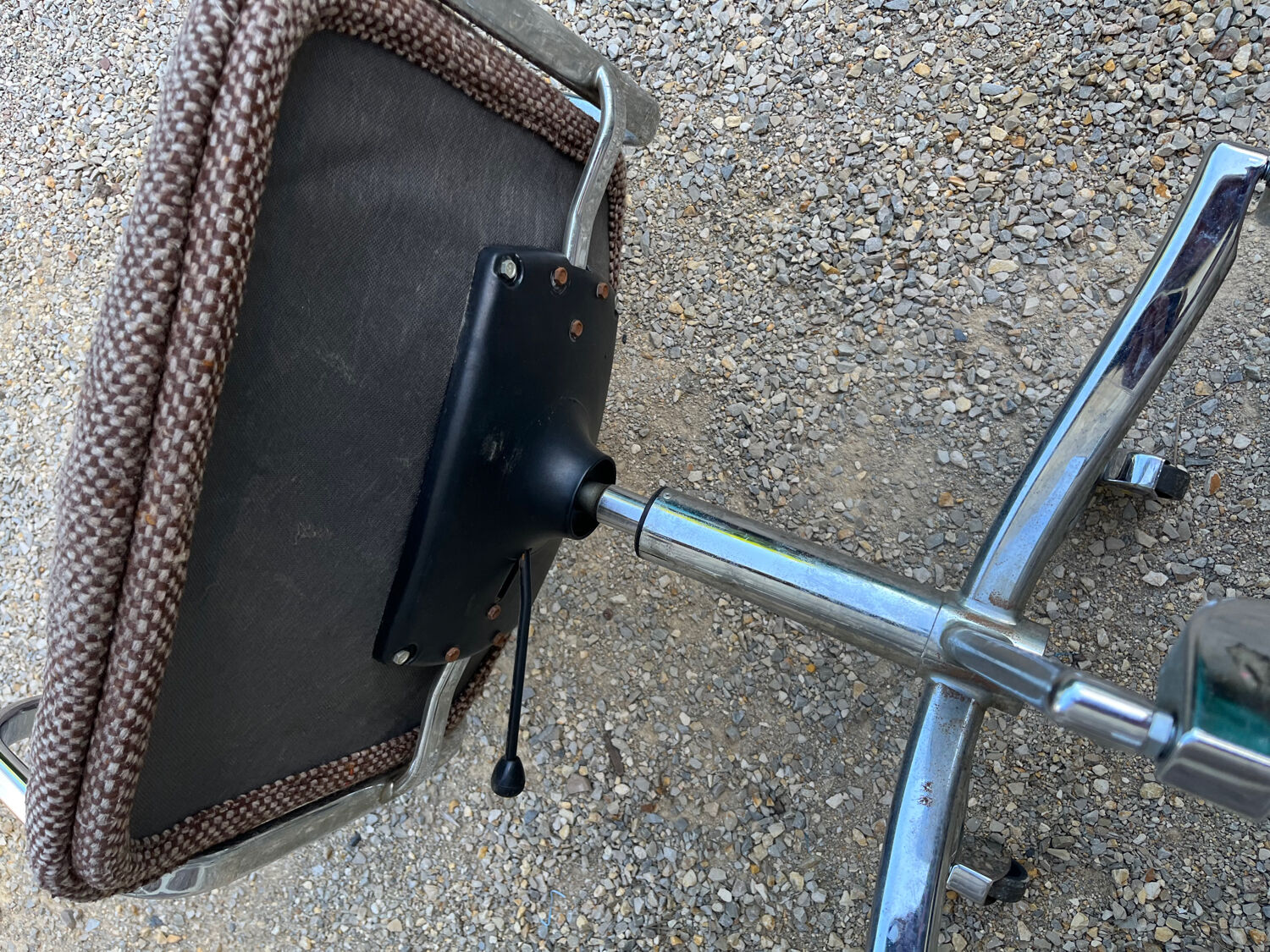 Desk chair