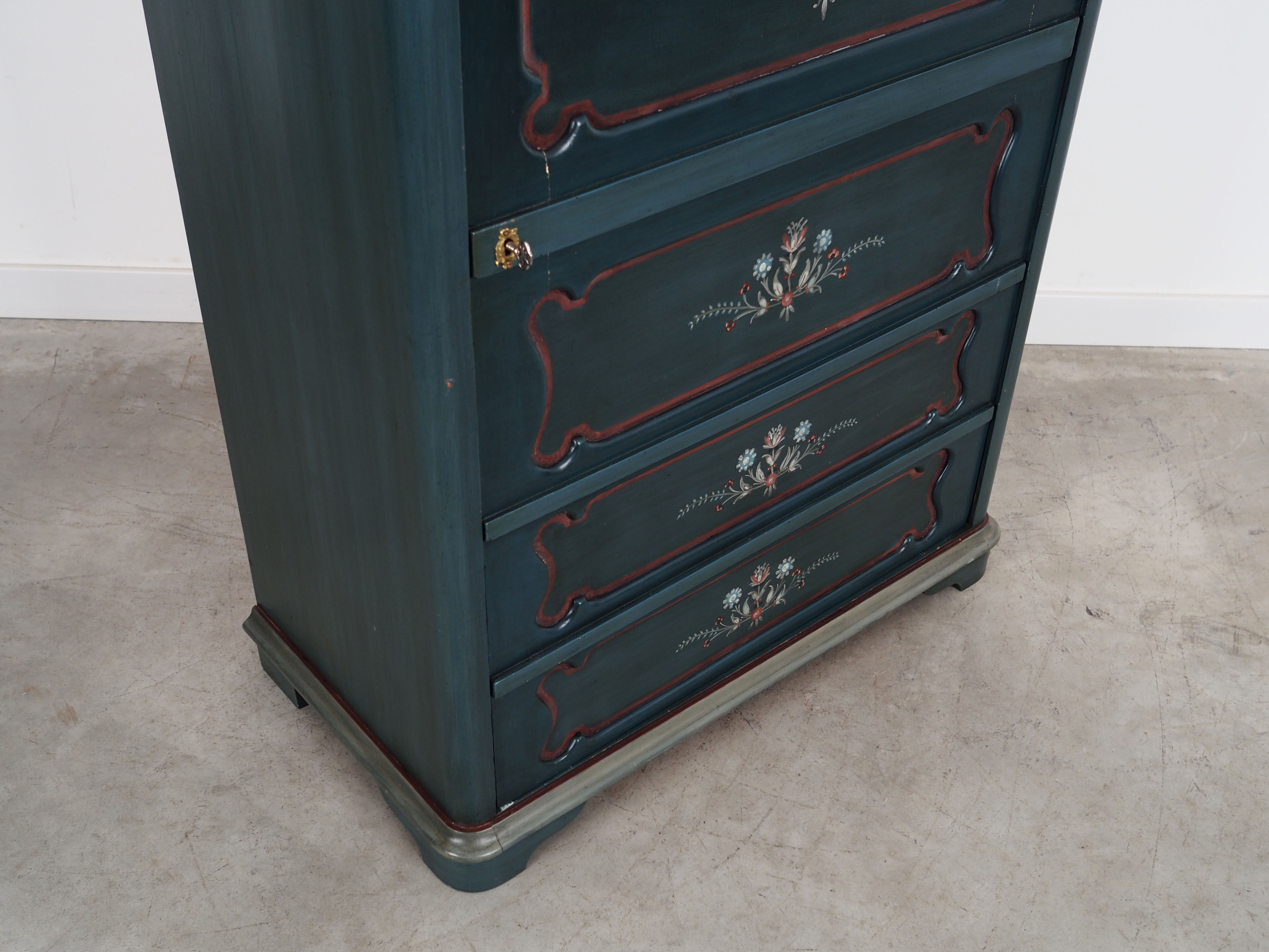 Pine laundry cabinet, Danish design, 1960s, production: Denmark