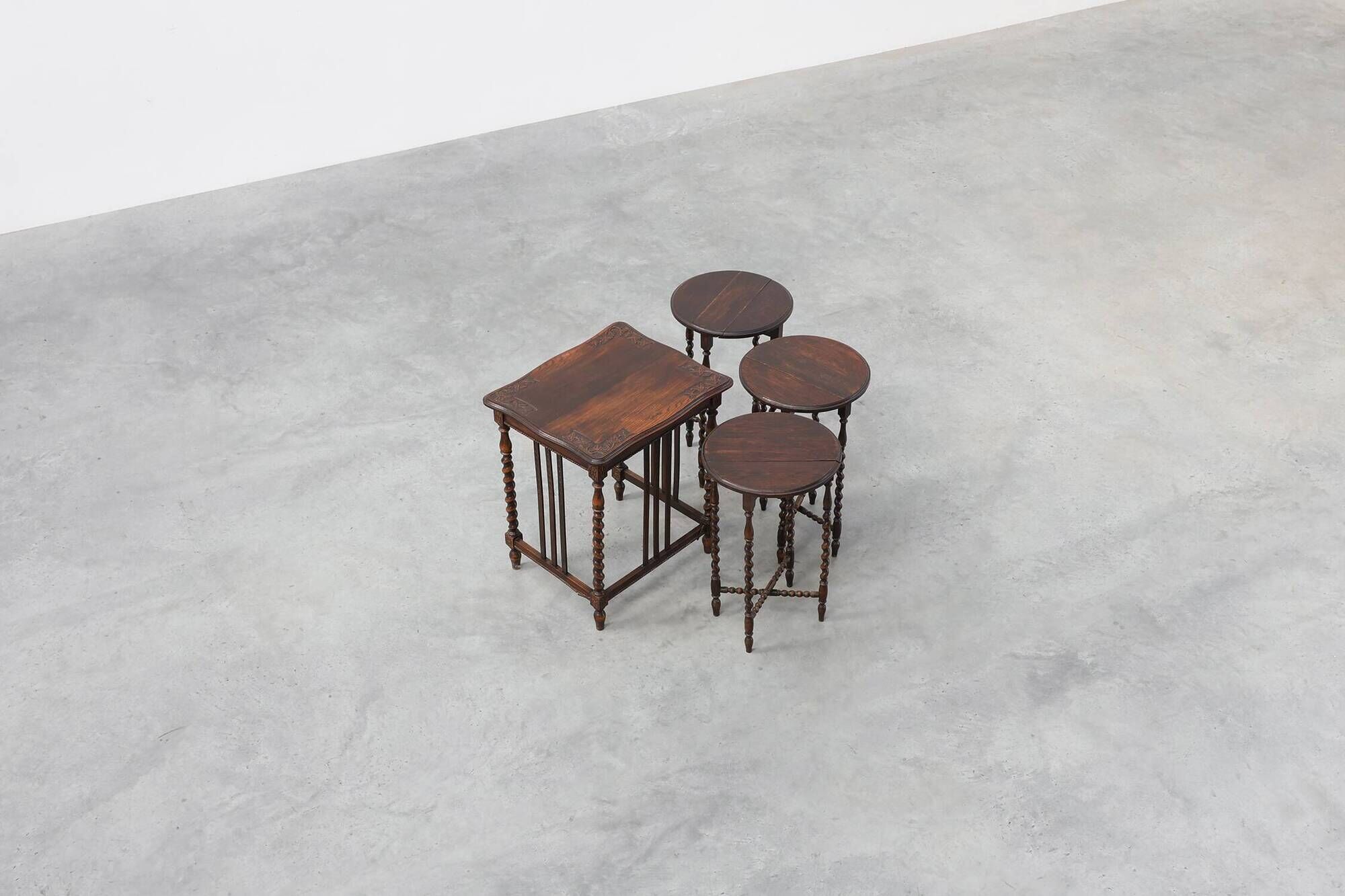 Set of Four Oak Barley Twist Nesting Tables, England, circa 1900n