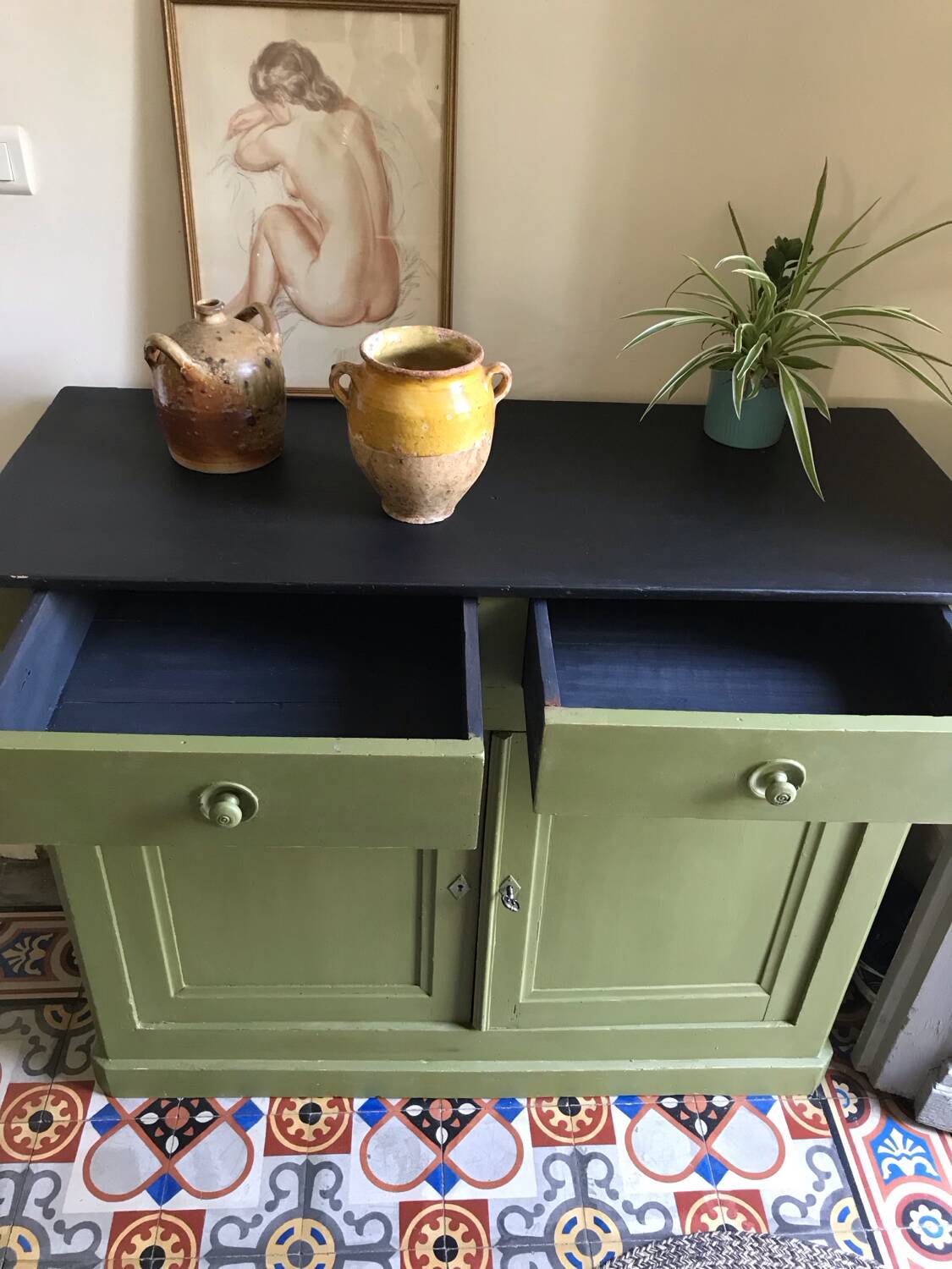 Buffet en bois peint en vert olive, XIXème s.