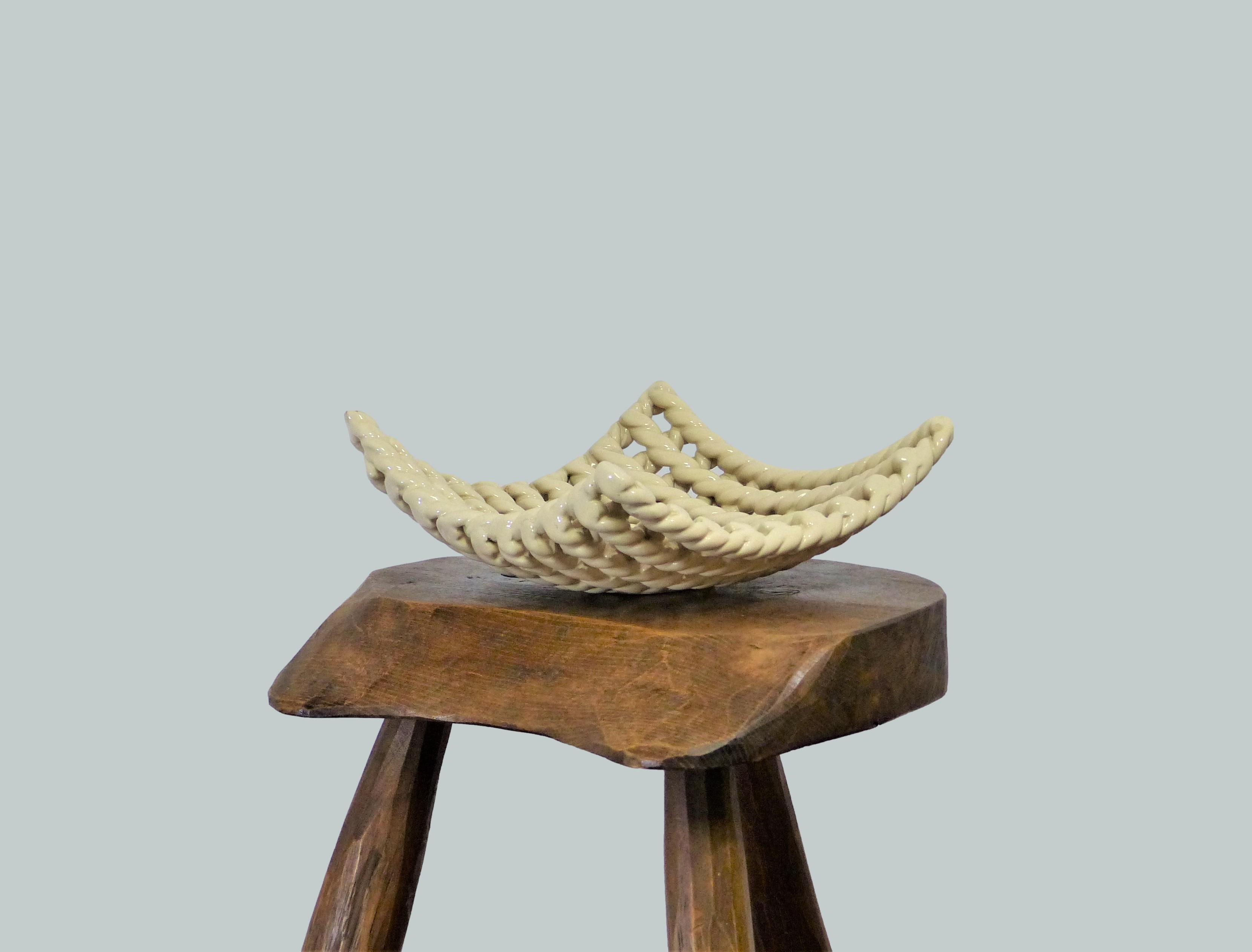 Coupe en faïence tressée