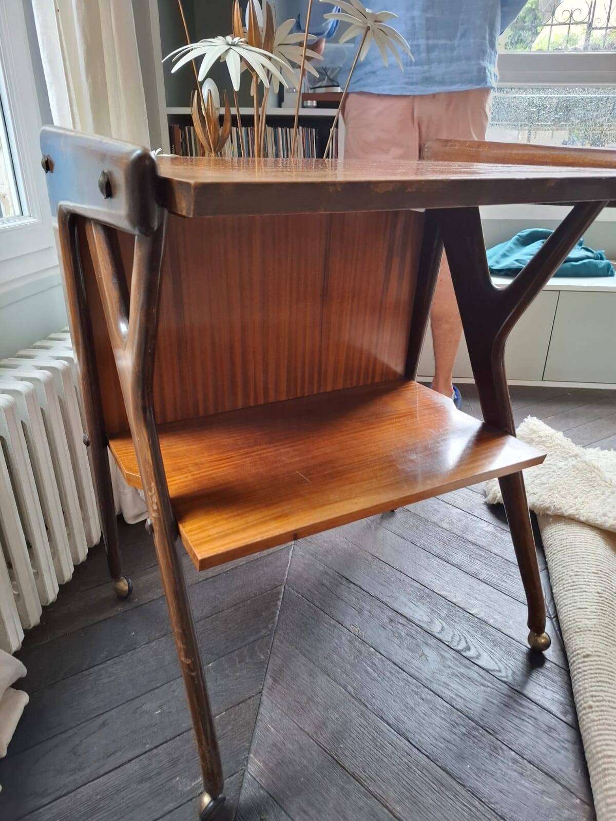 Vinyl furniture + turntable