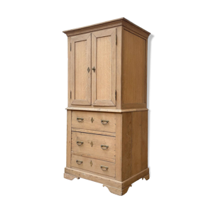 cabinet en chêne début