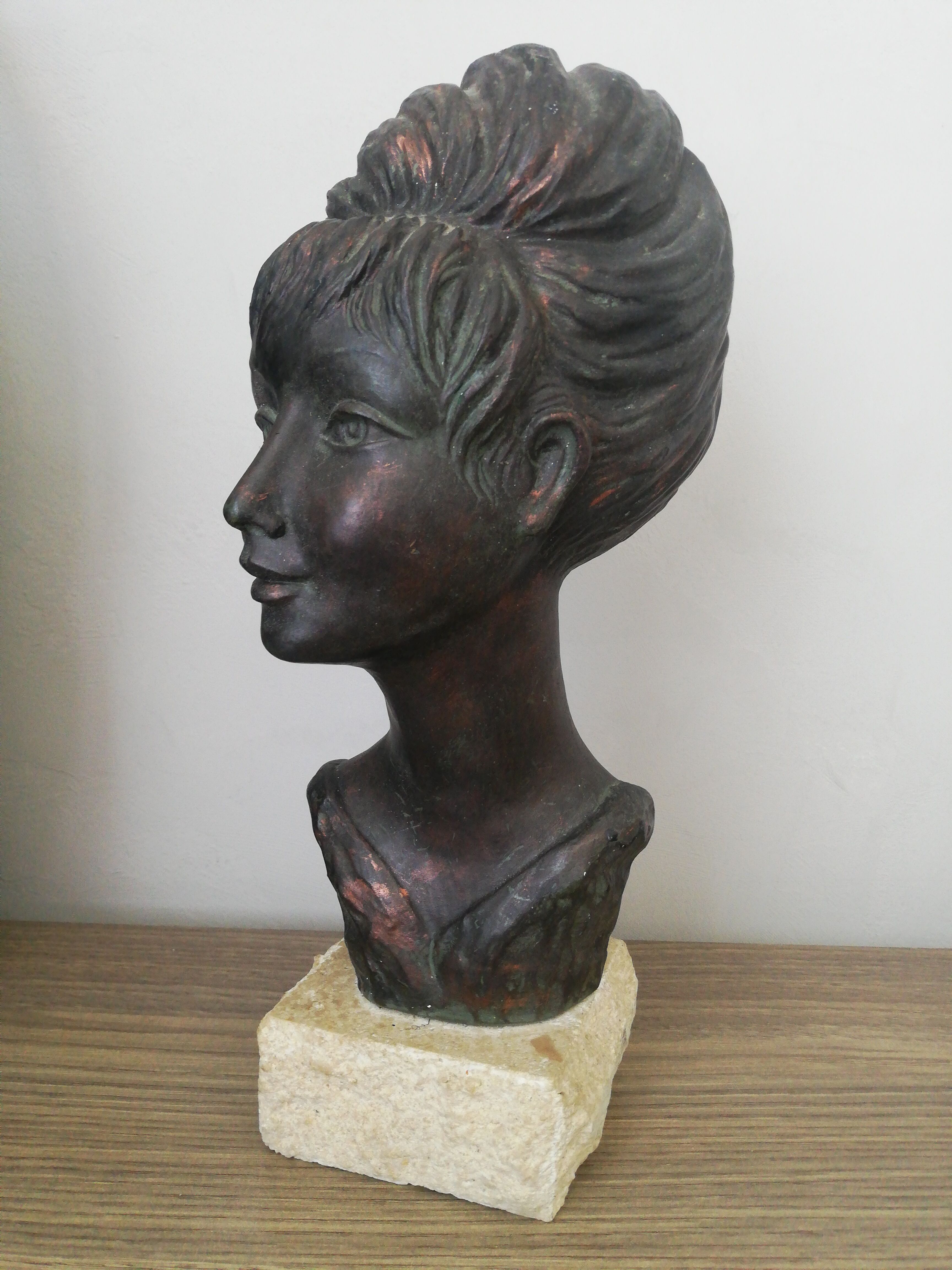 Woman bust