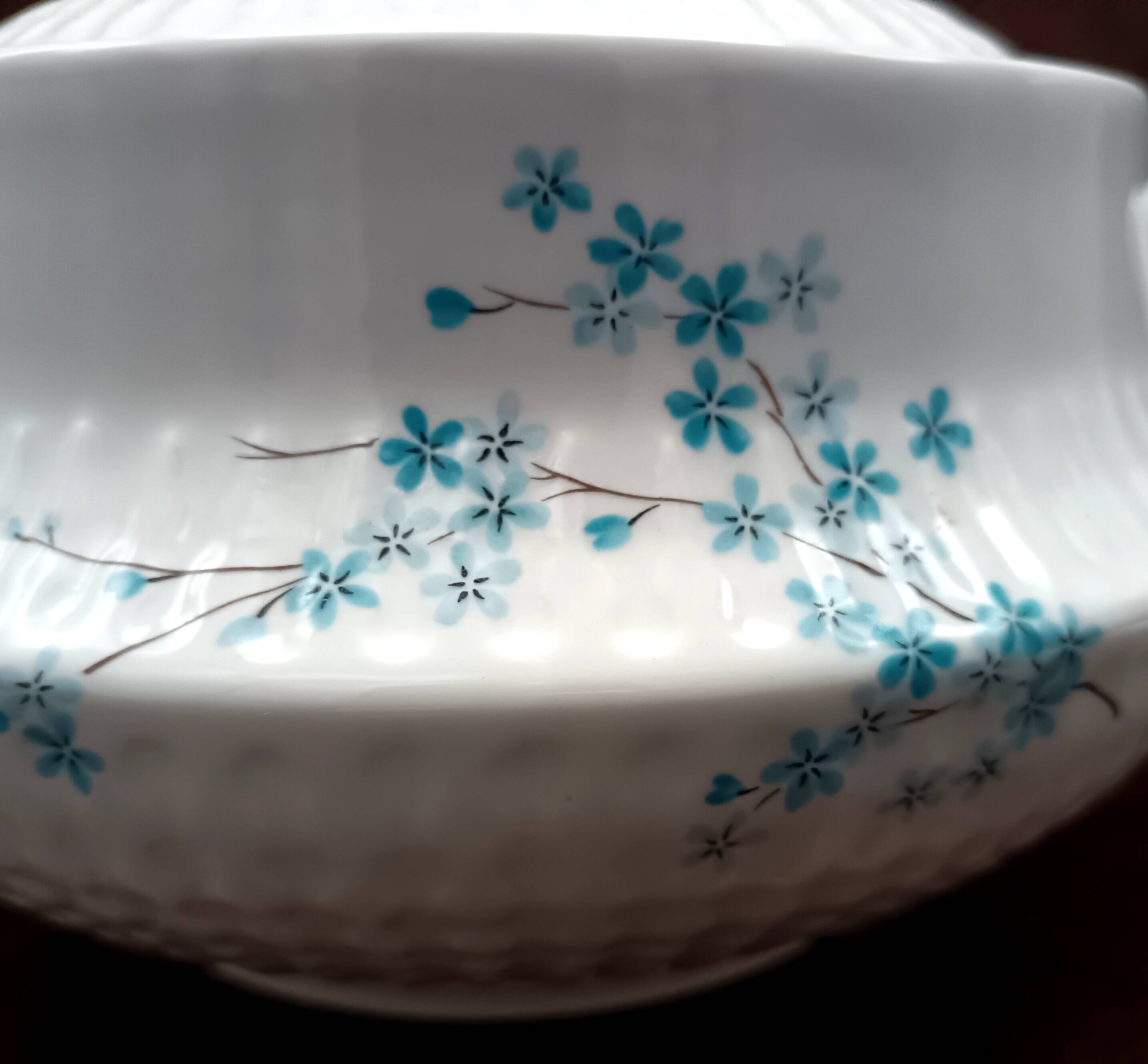 White porcelain soup tureen FD Chauvigny France, forget-me-not motif