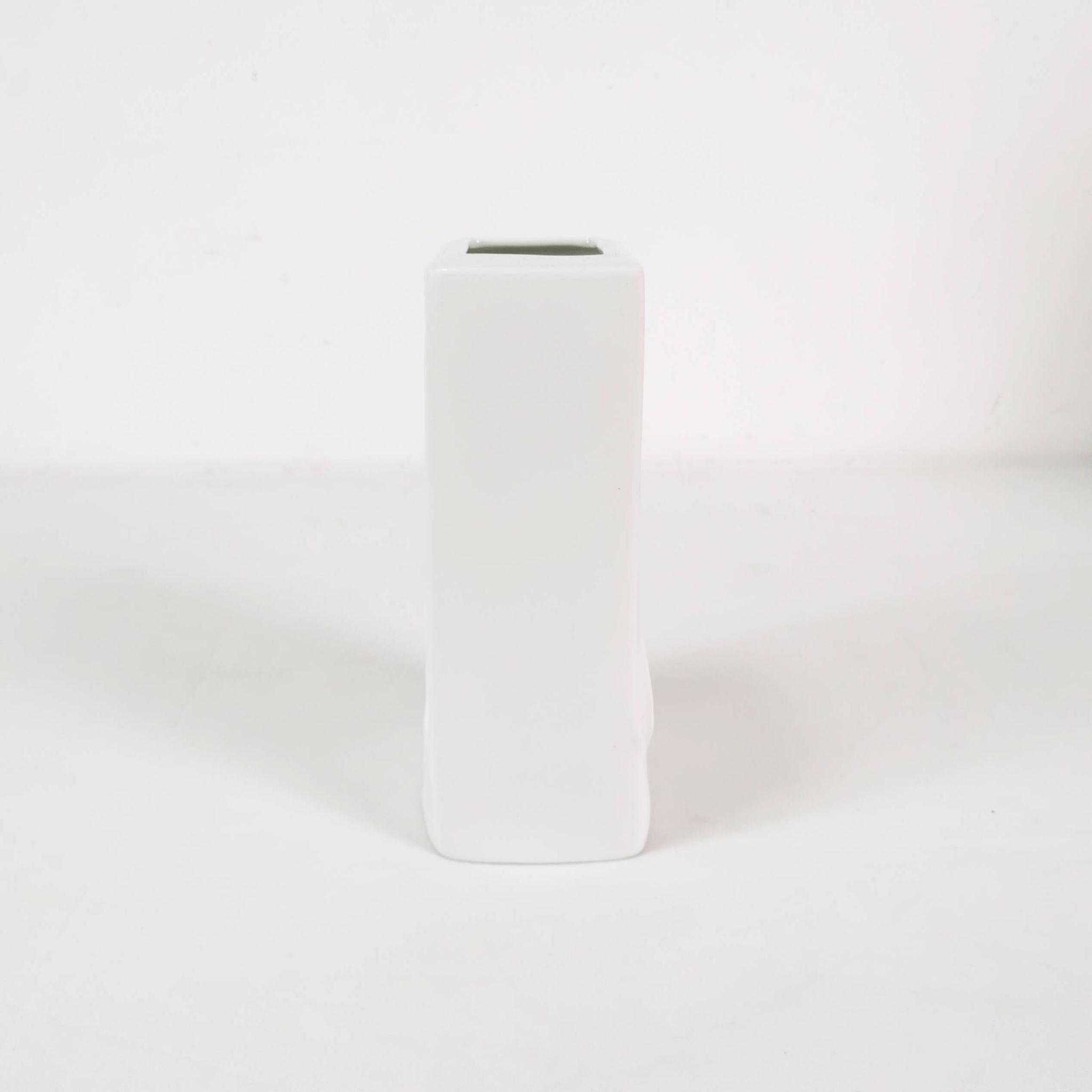 Modernistyczny, porcelanowy wazon, Rosenthal, proj. Martin Freyer, Niemcy, lata 70.