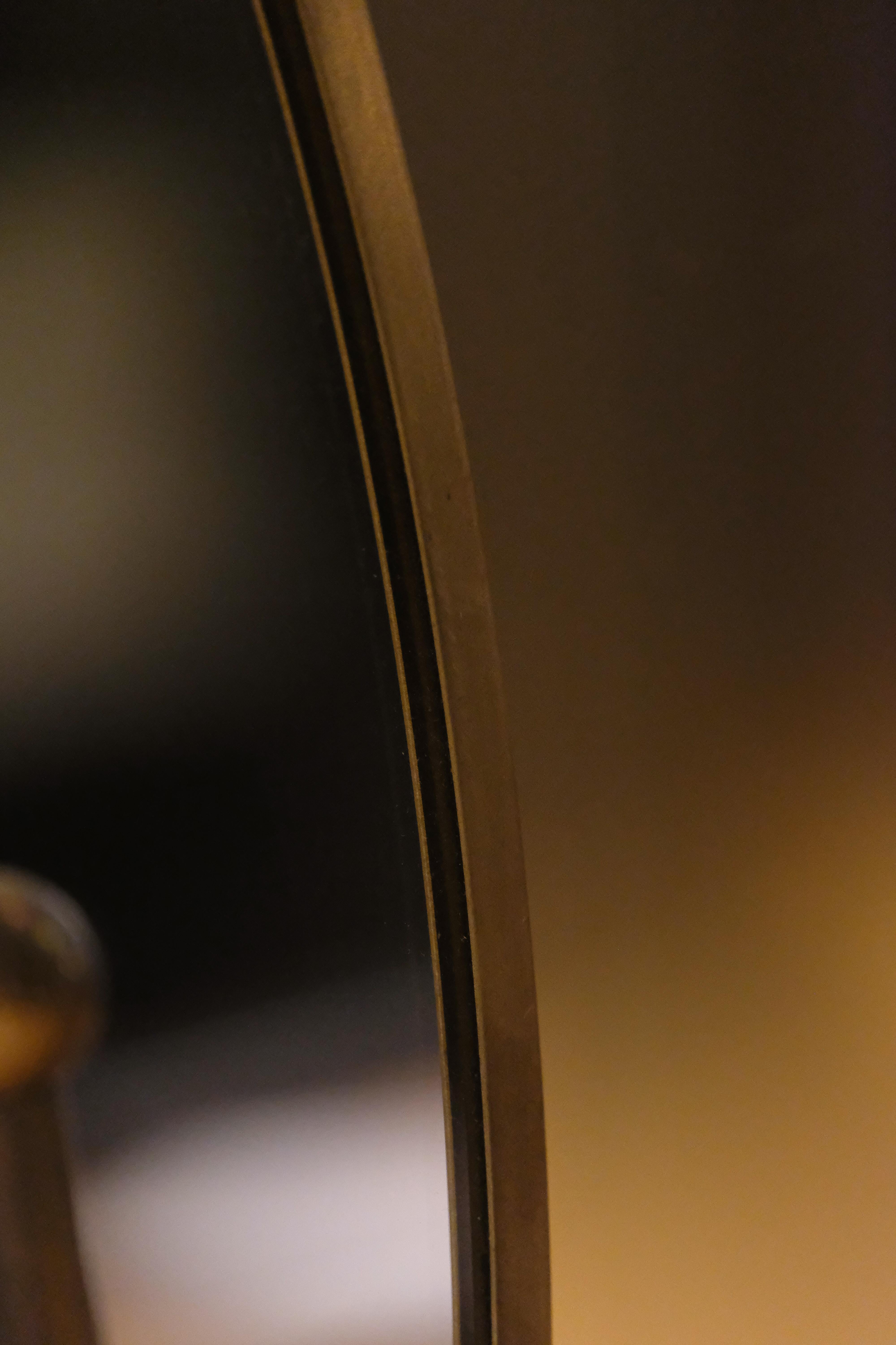 Miroir rond artisanal en laiton