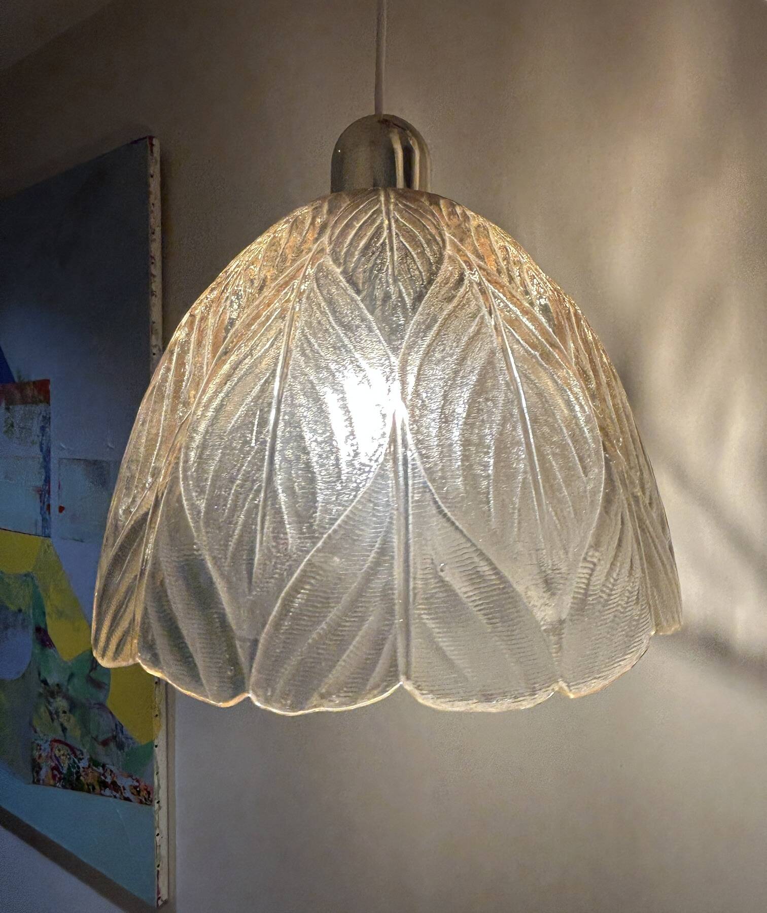 suspension feuille  en verre irisé Peill & Pultzer