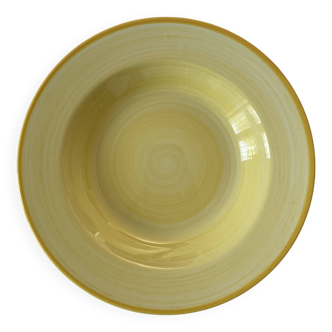 Yellow soup plate